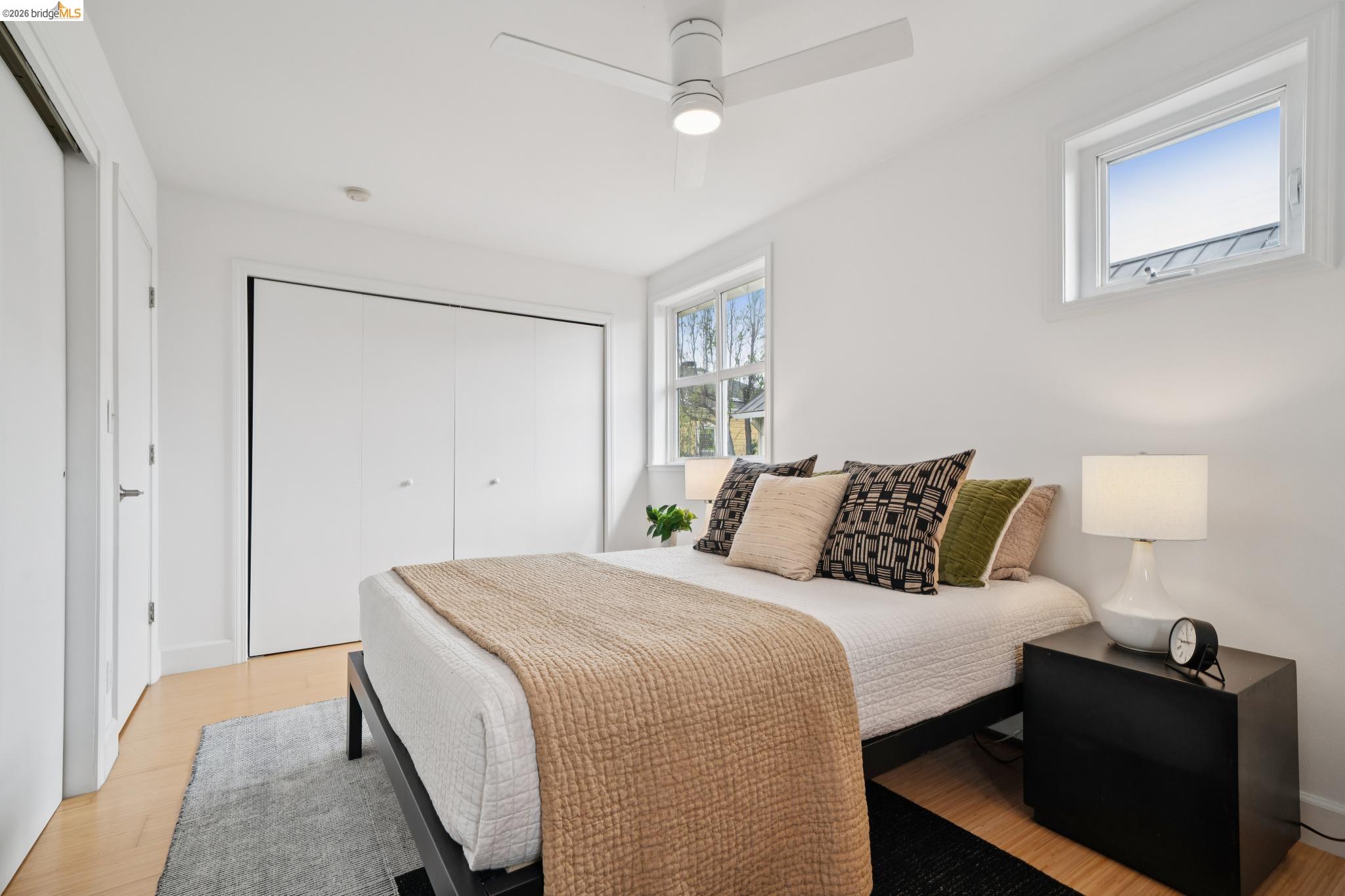 480 42Nd St Unit: E