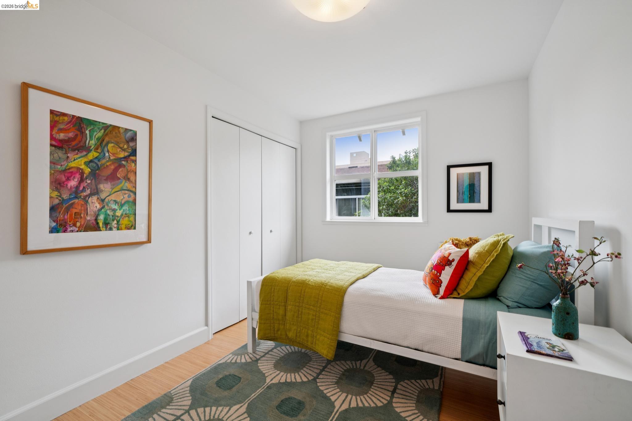 480 42Nd St Unit: E