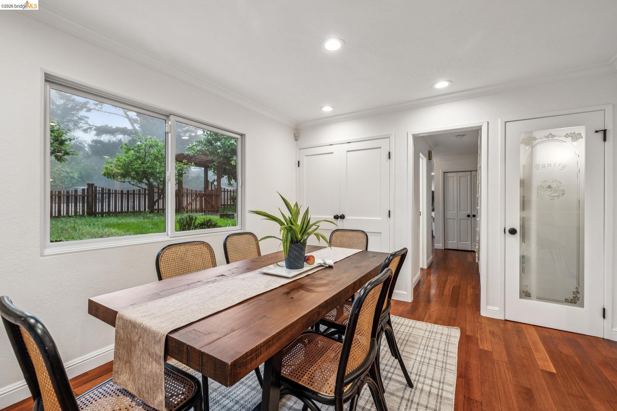 18 North Cir