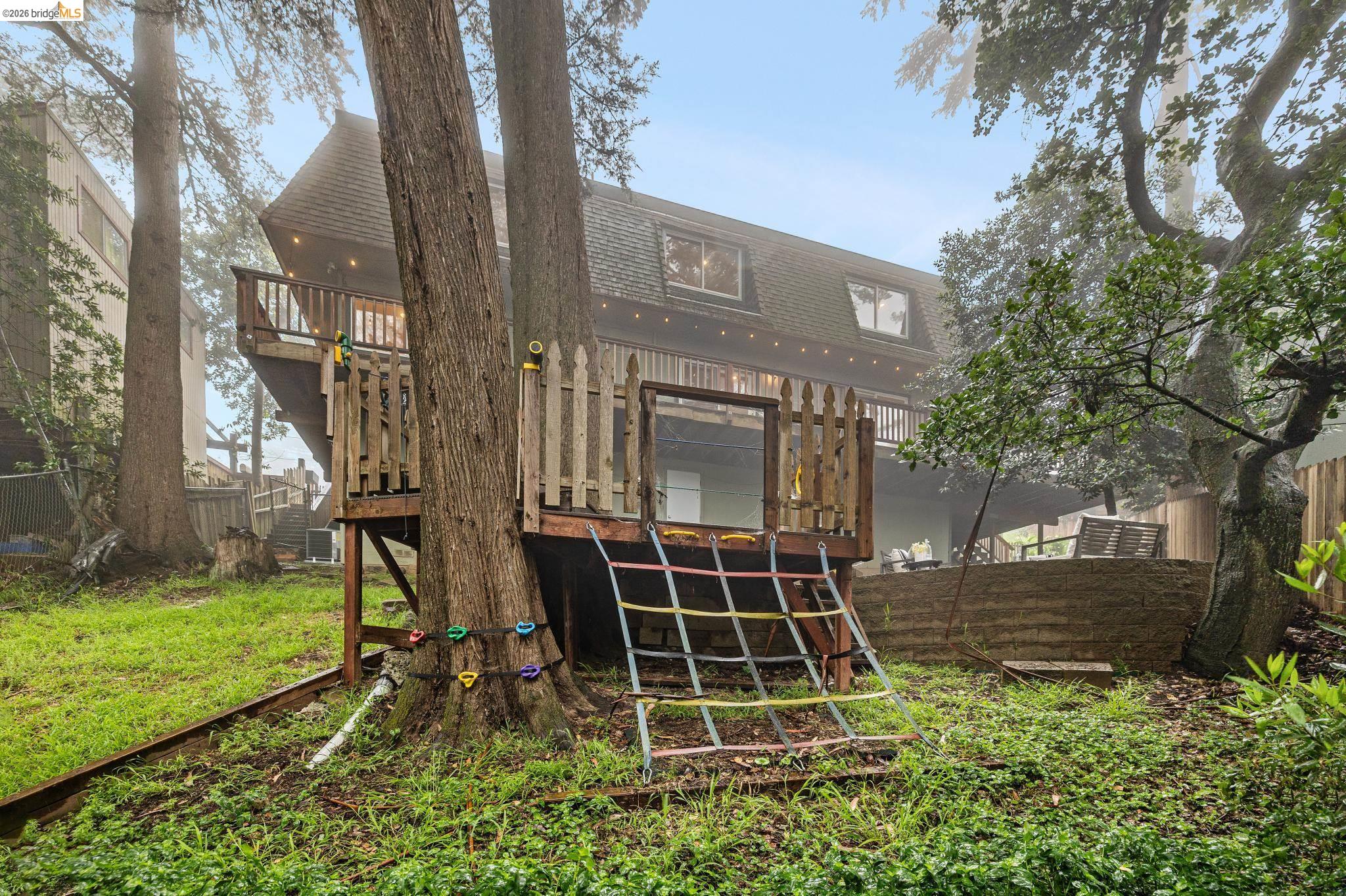 18 North Cir