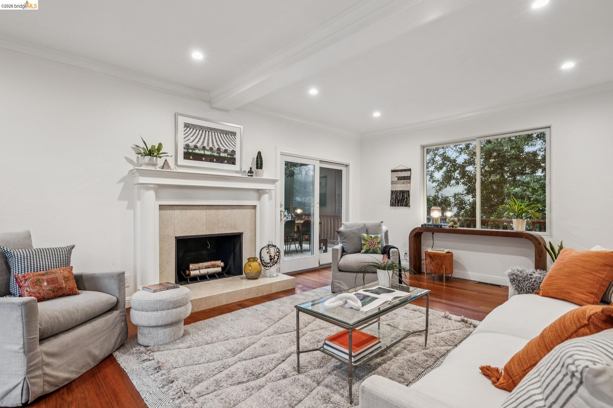 18 North Cir