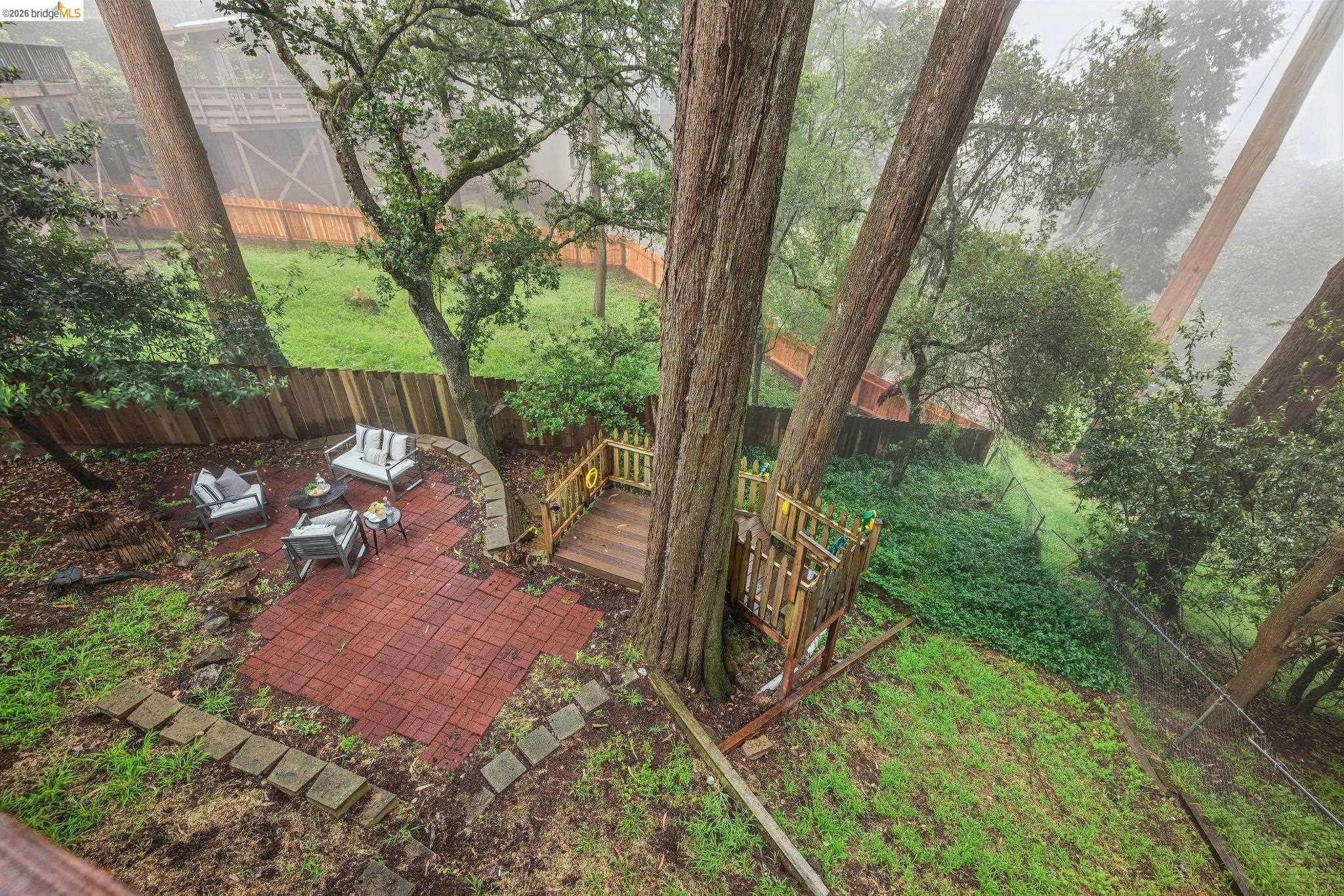 18 North Cir