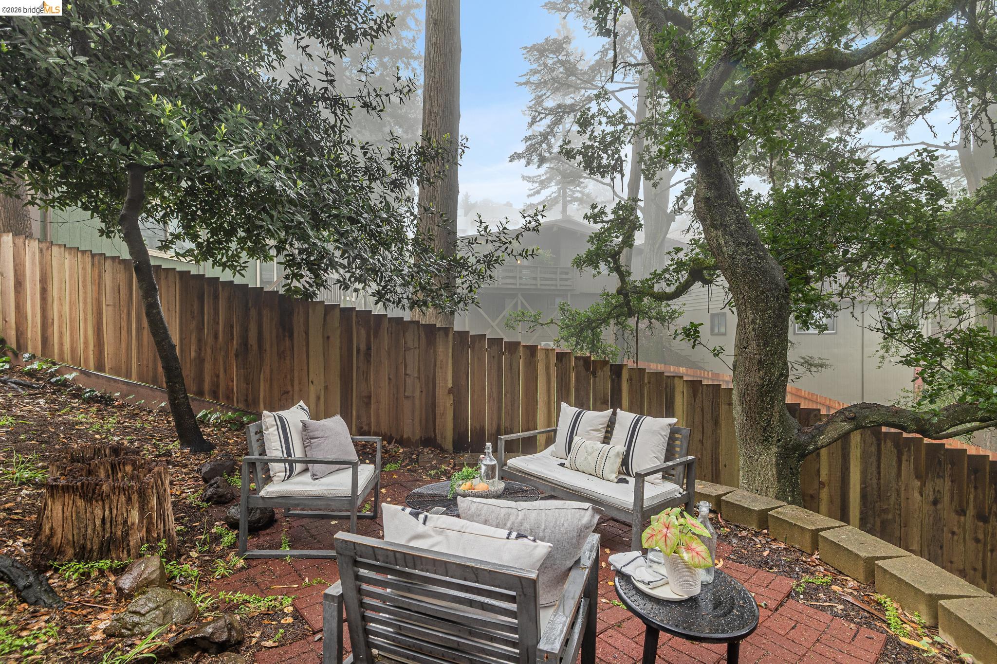 18 North Cir