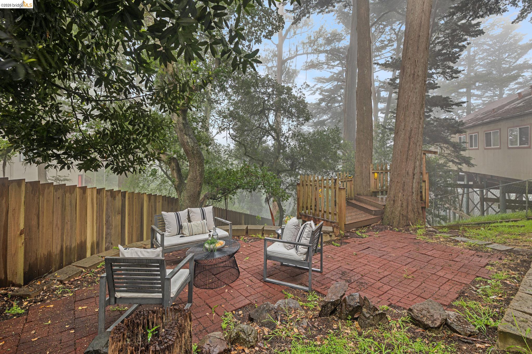 18 North Cir
