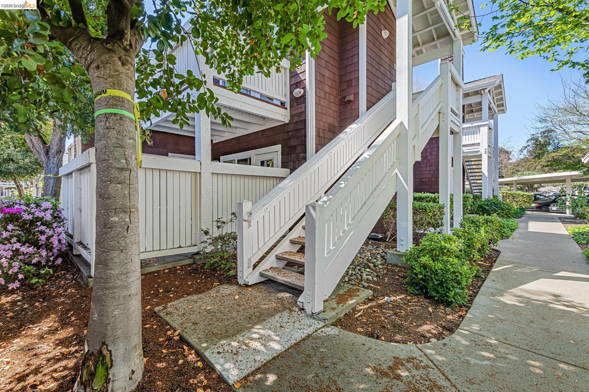 60 Marina Lakes Drive