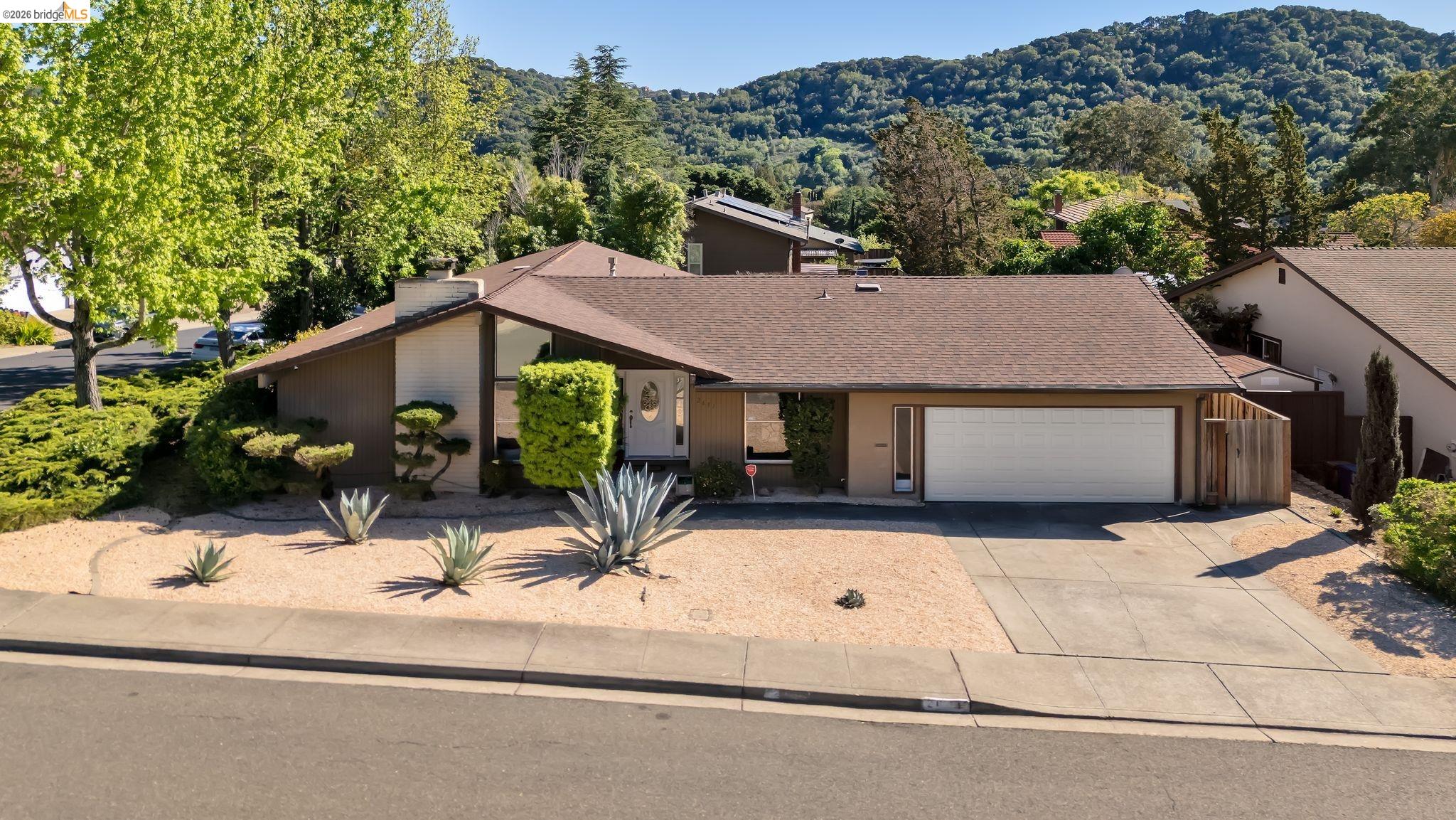 2651 Tamalpais Dr