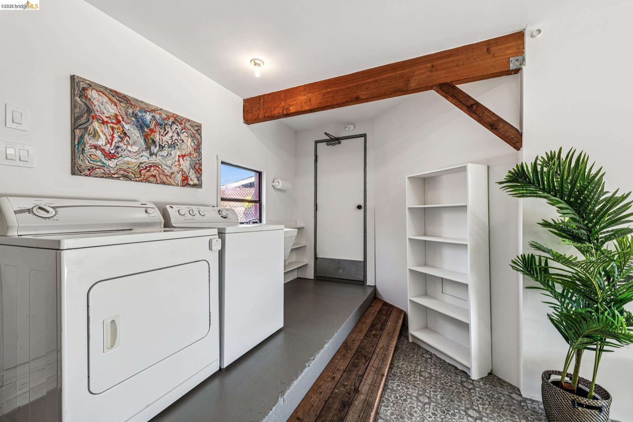 5703-5705 Panama Ave