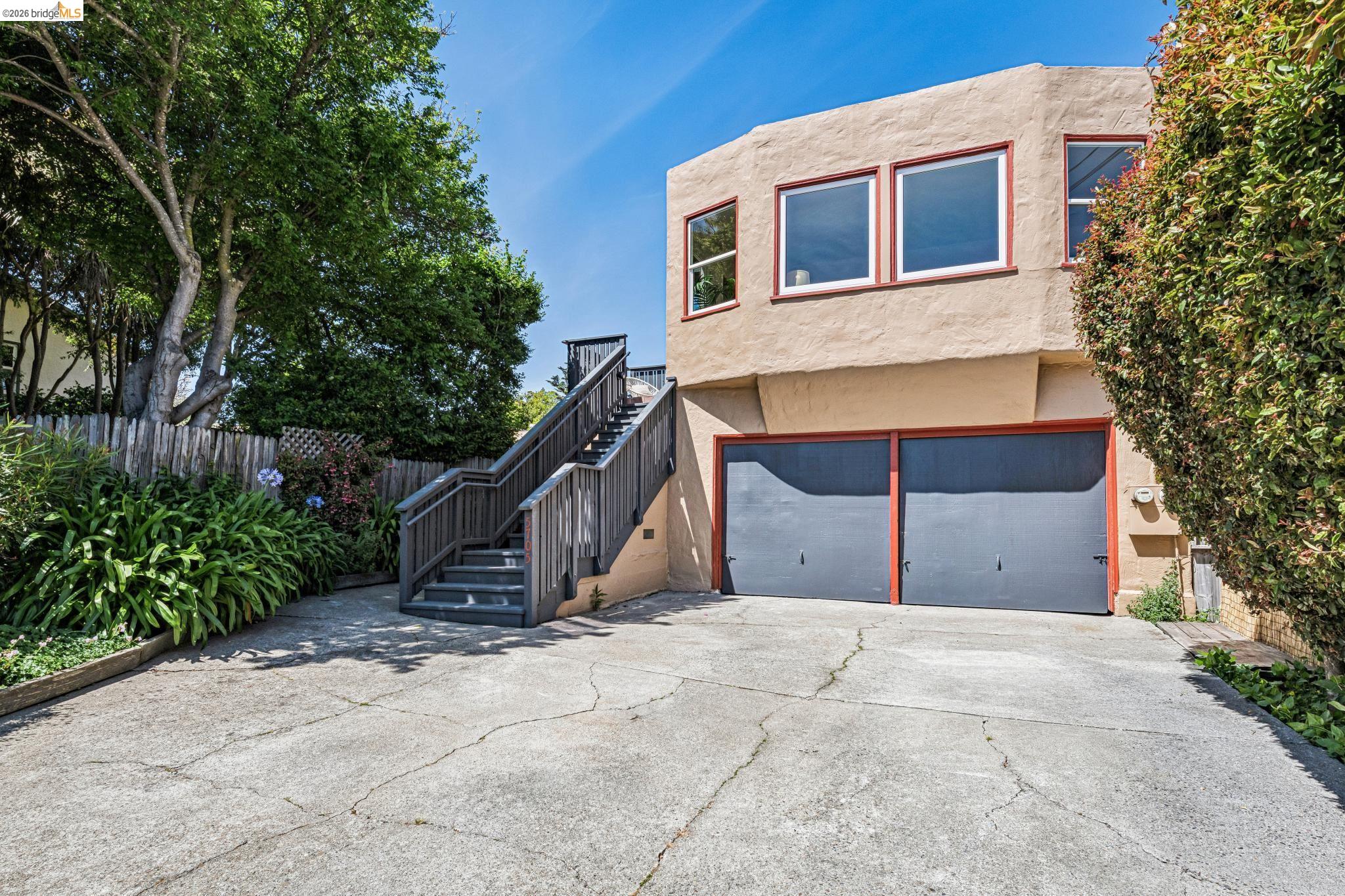 5703-5705 Panama Ave