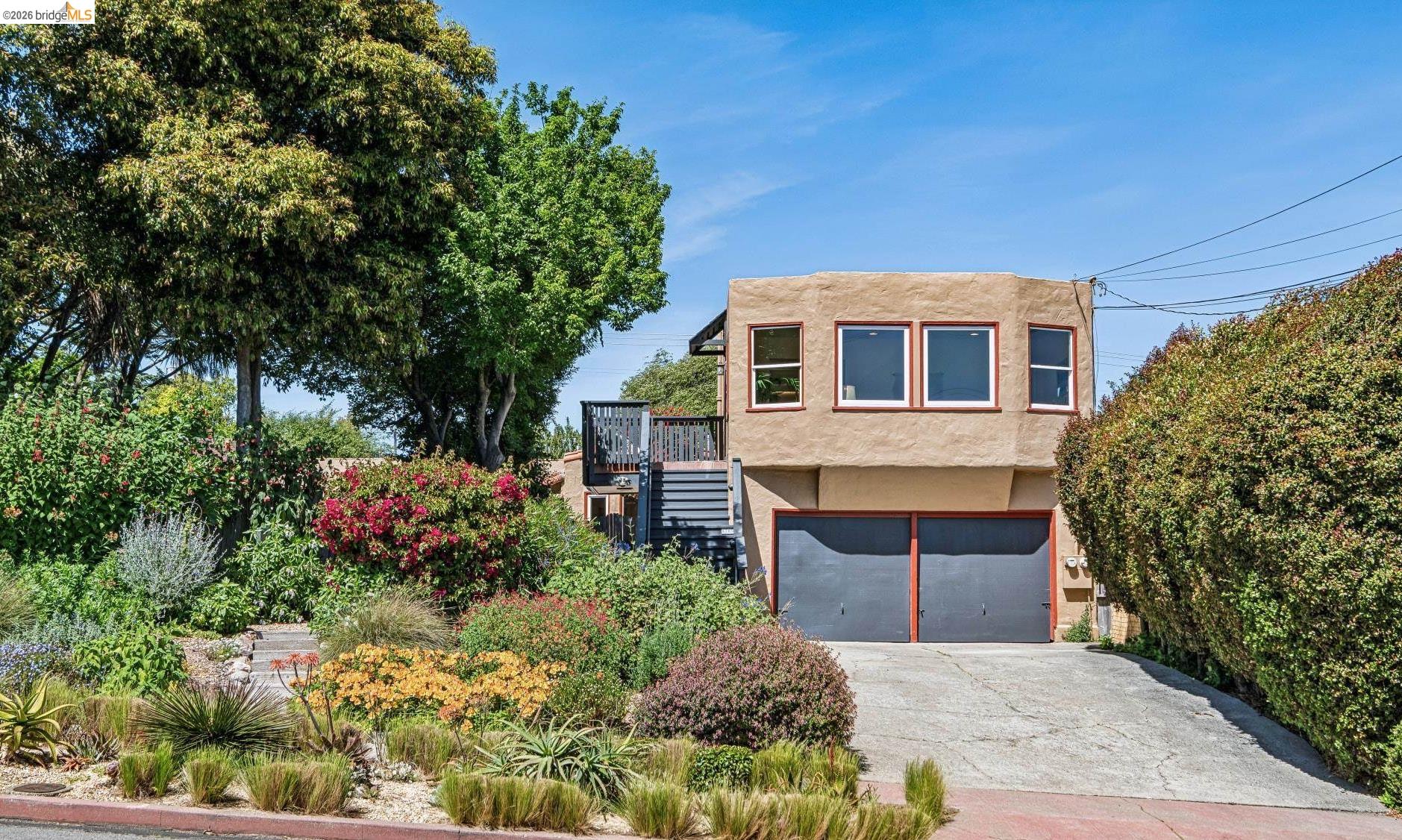 5703-5705 Panama Ave