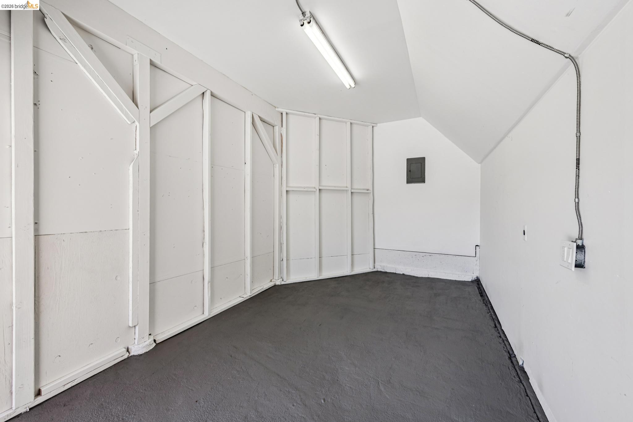 5703-5705 Panama Ave