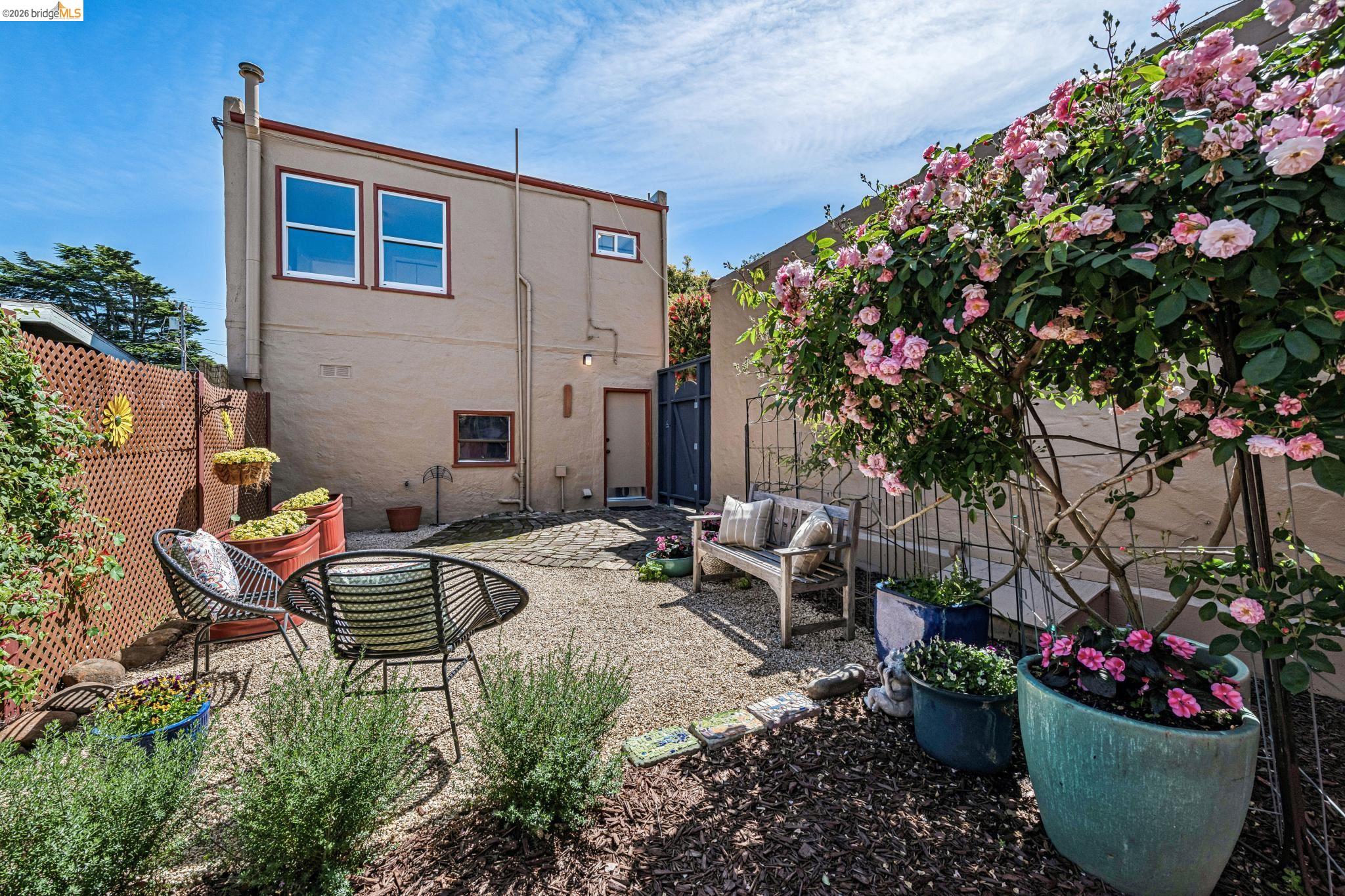 5703-5705 Panama Ave