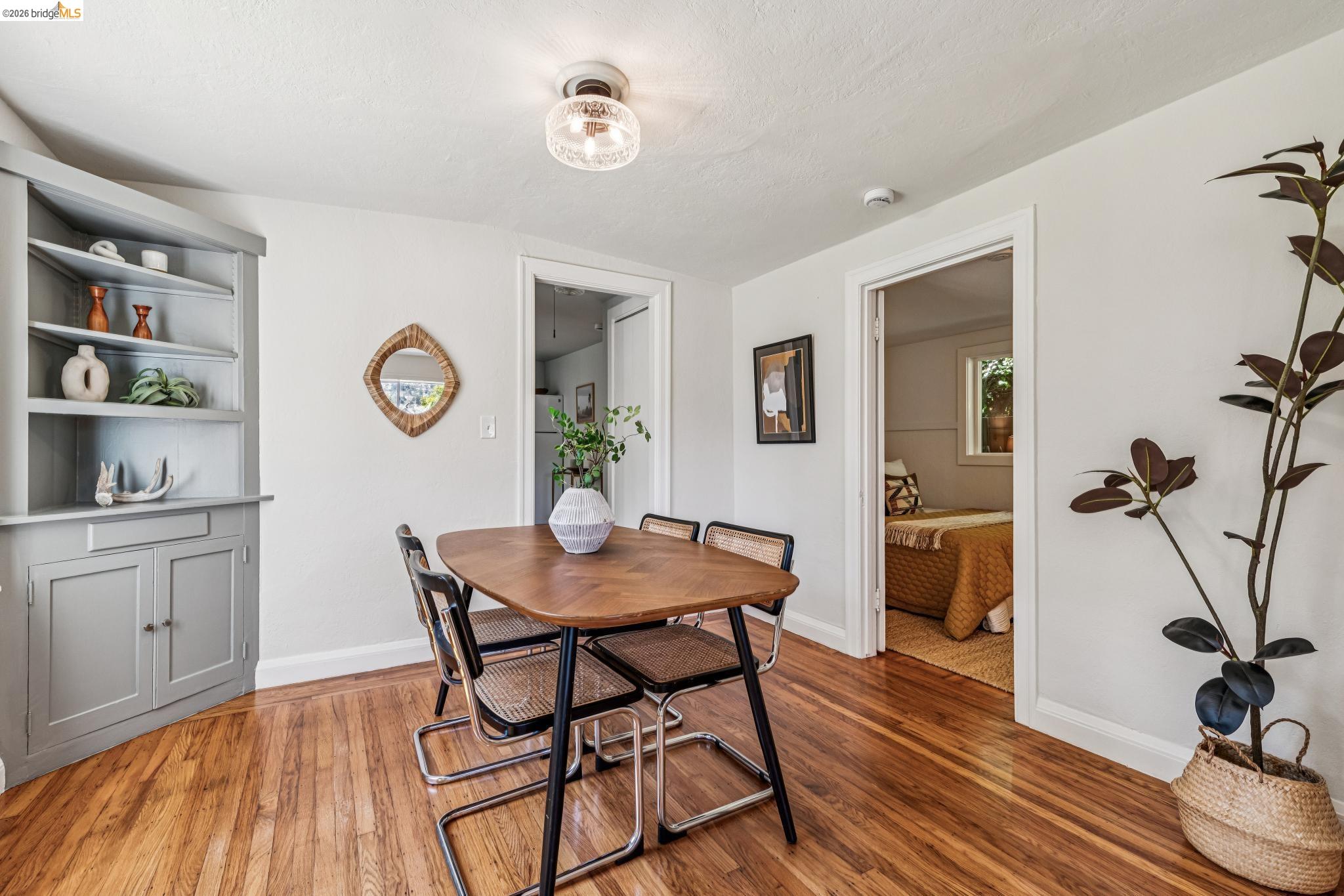 5703-5705 Panama Ave