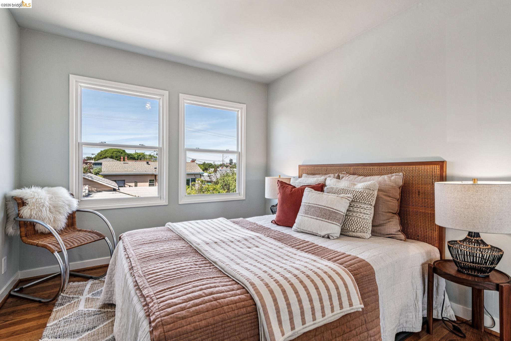 5703-5705 Panama Ave