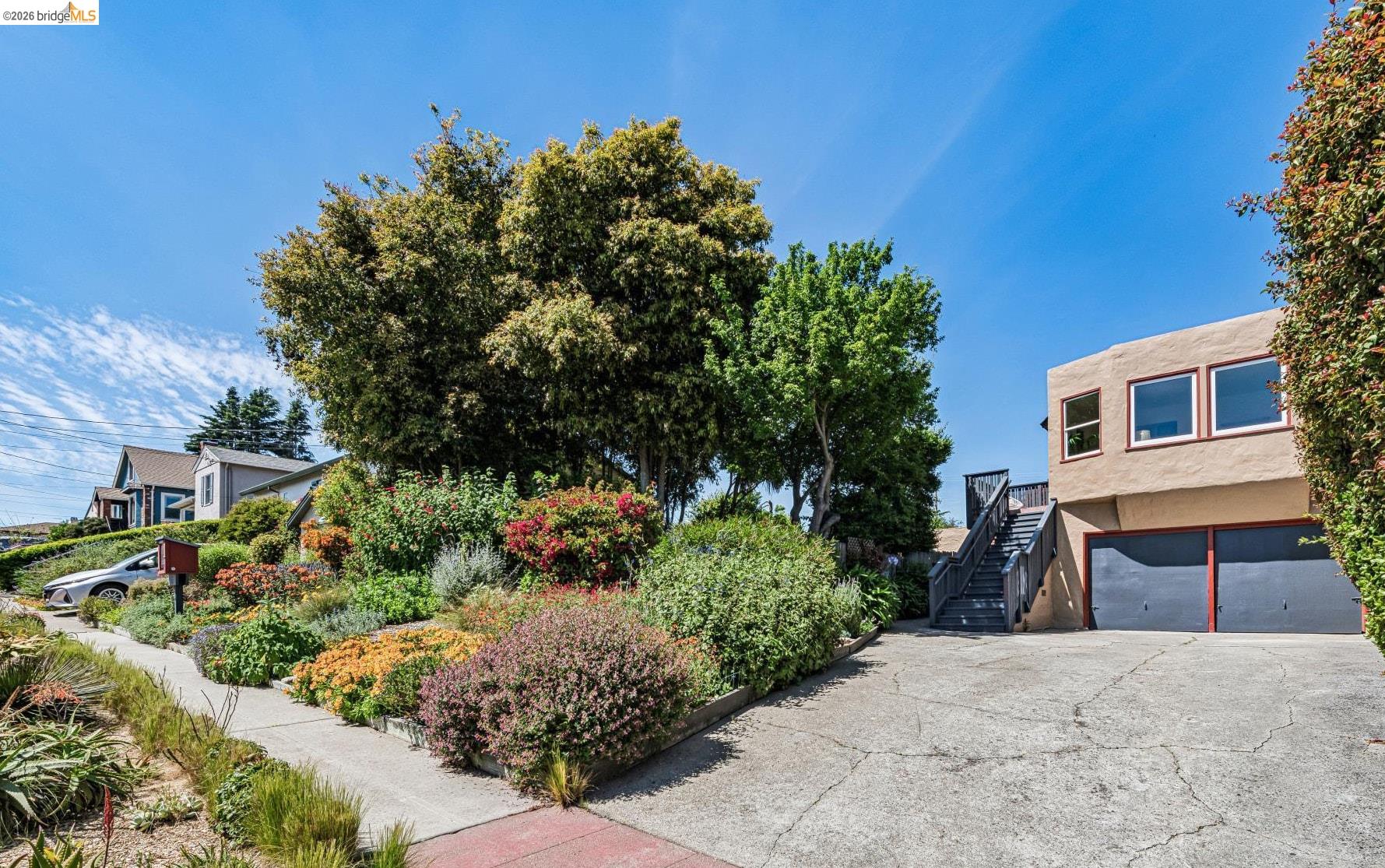 5703-5705 Panama Ave