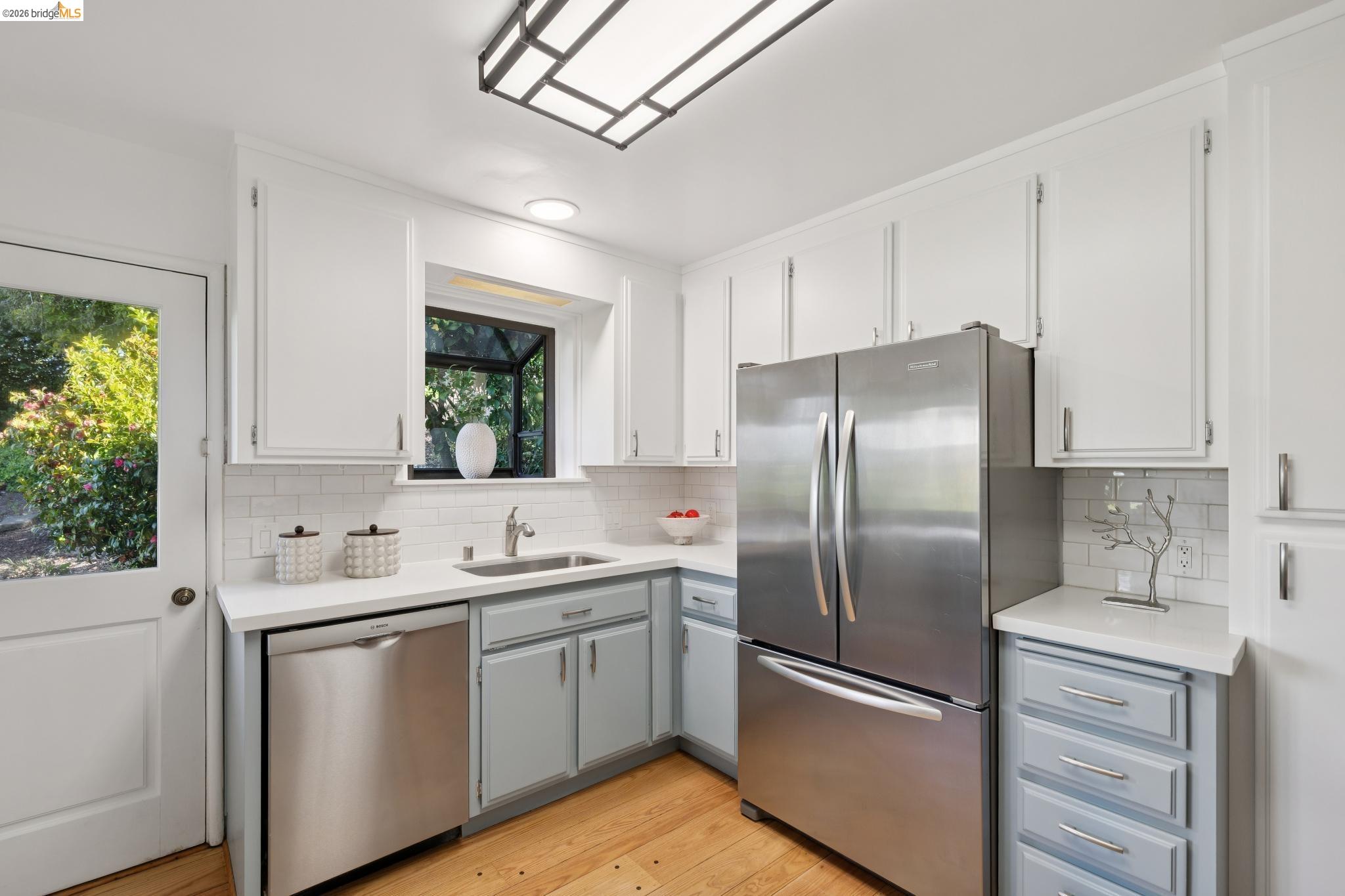 37 Kenyon Ave