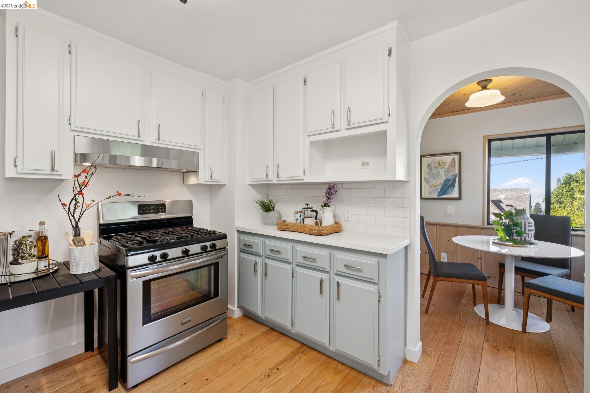 37 Kenyon Ave