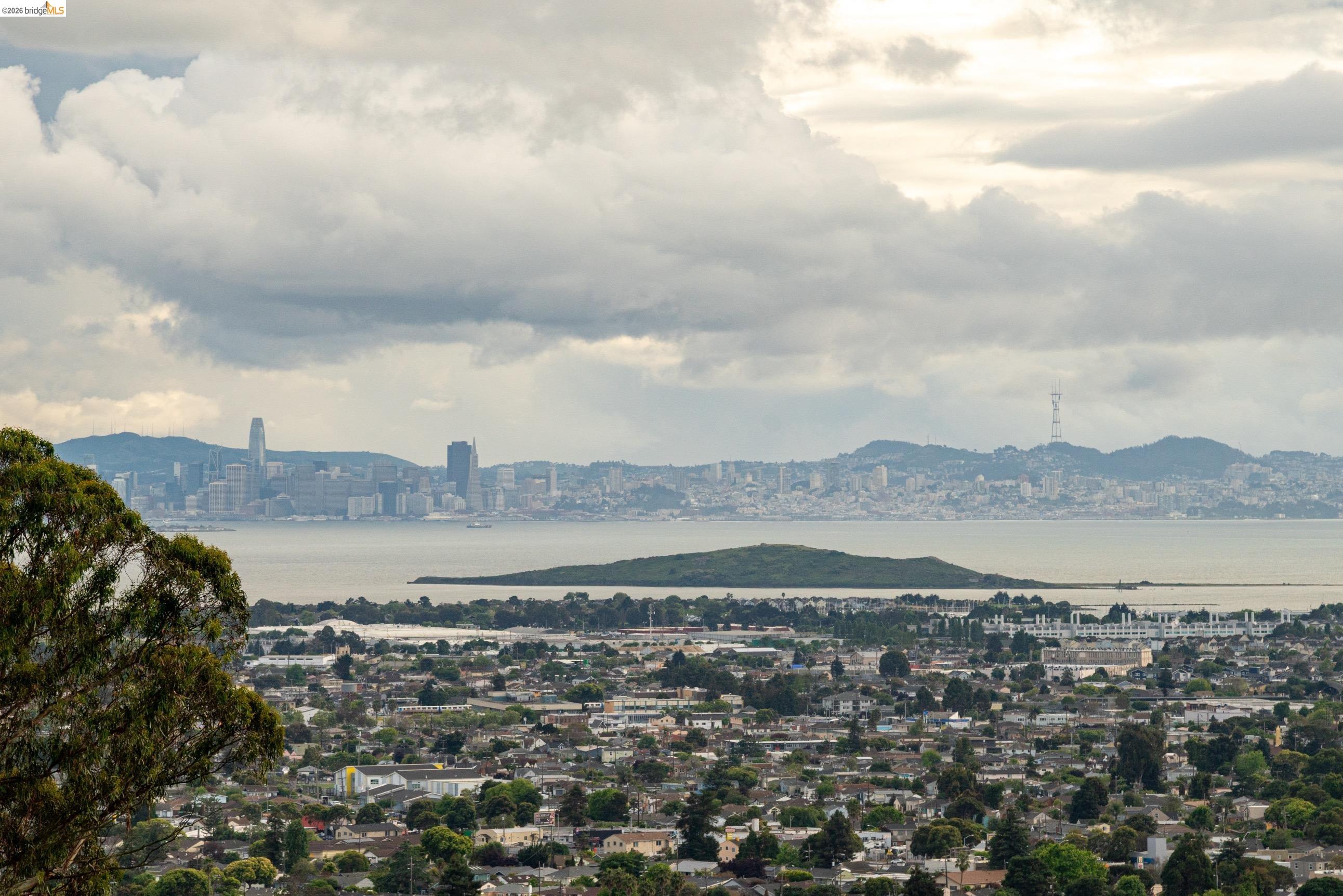 5941 Harbor View Ave