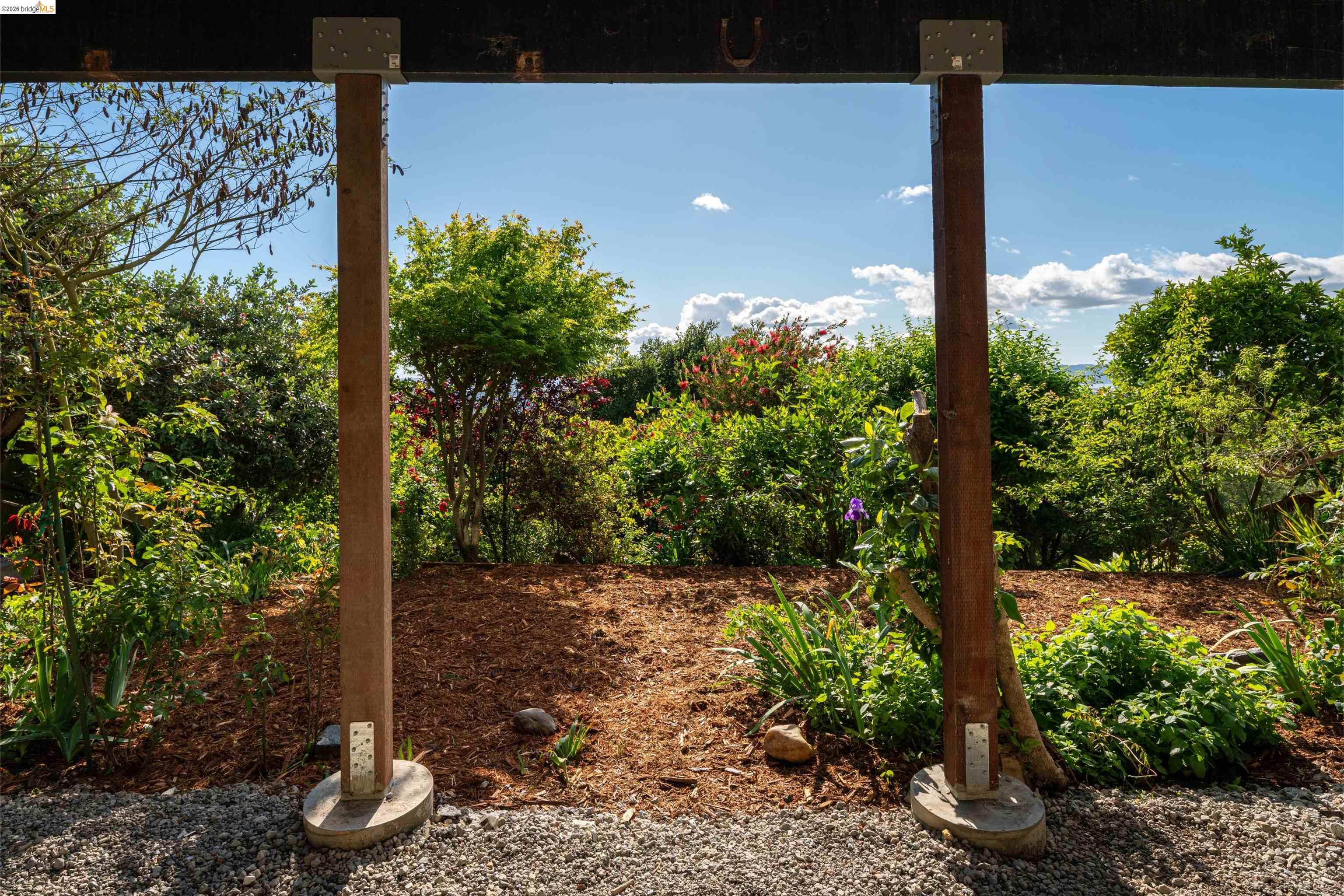 5941 Harbor View Ave