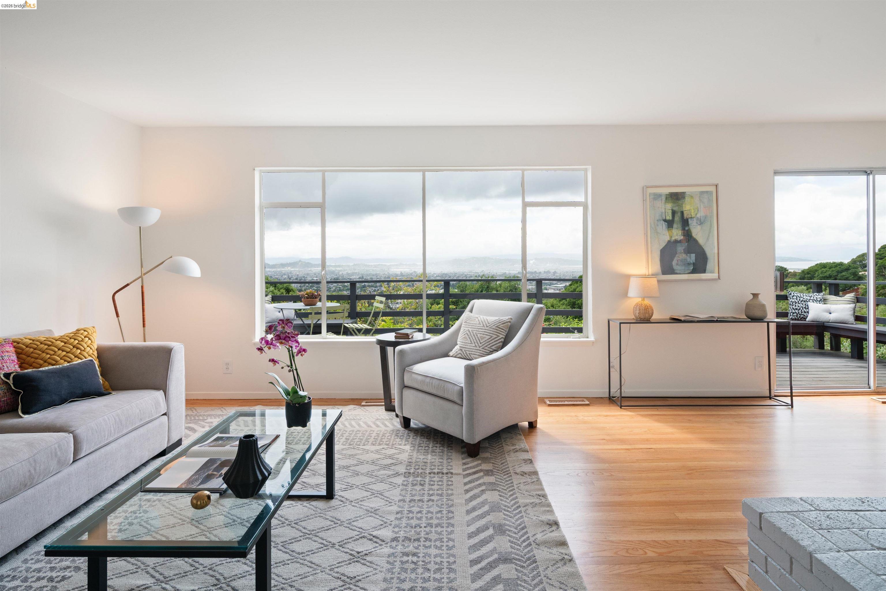 5941 Harbor View Ave