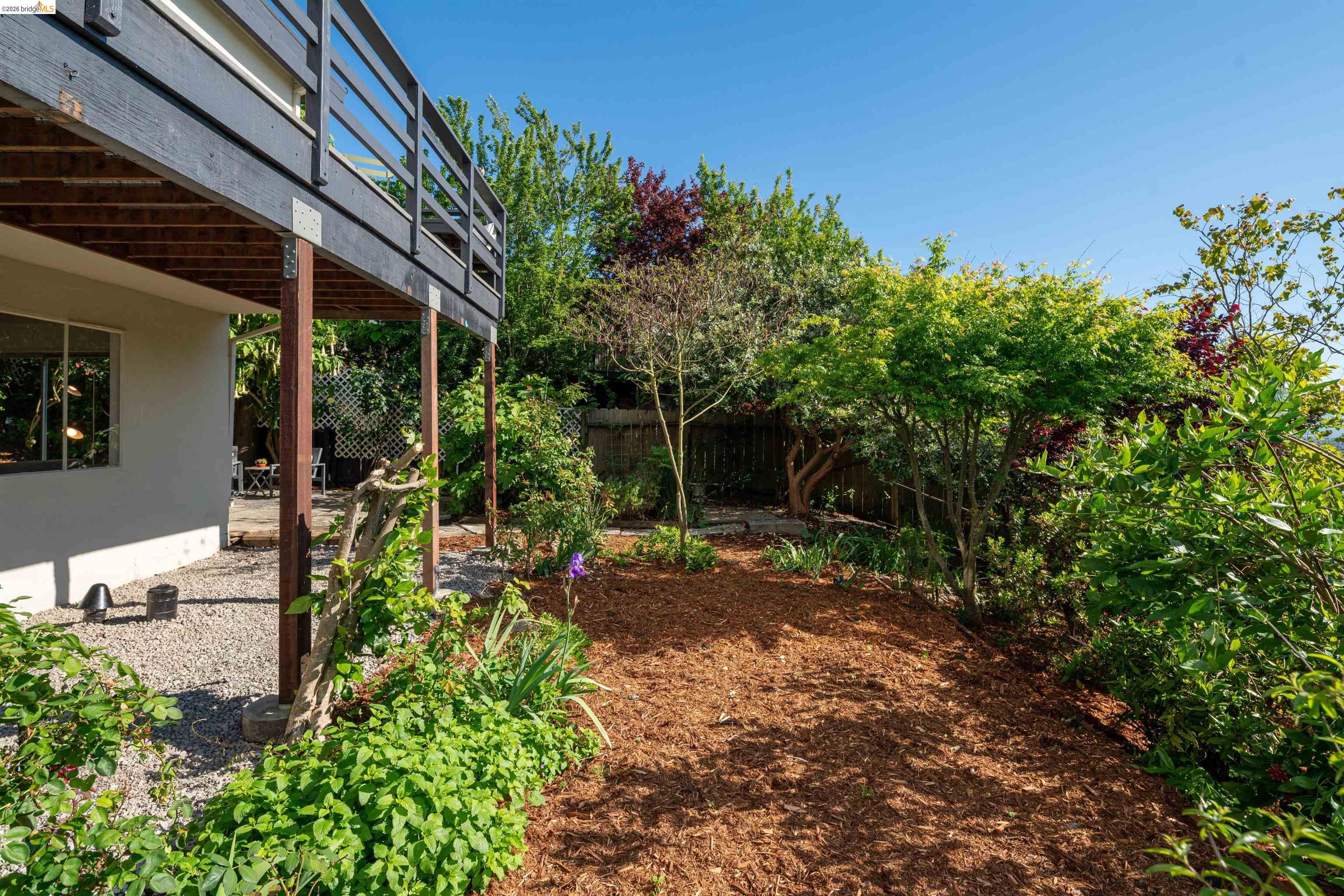 5941 Harbor View Ave