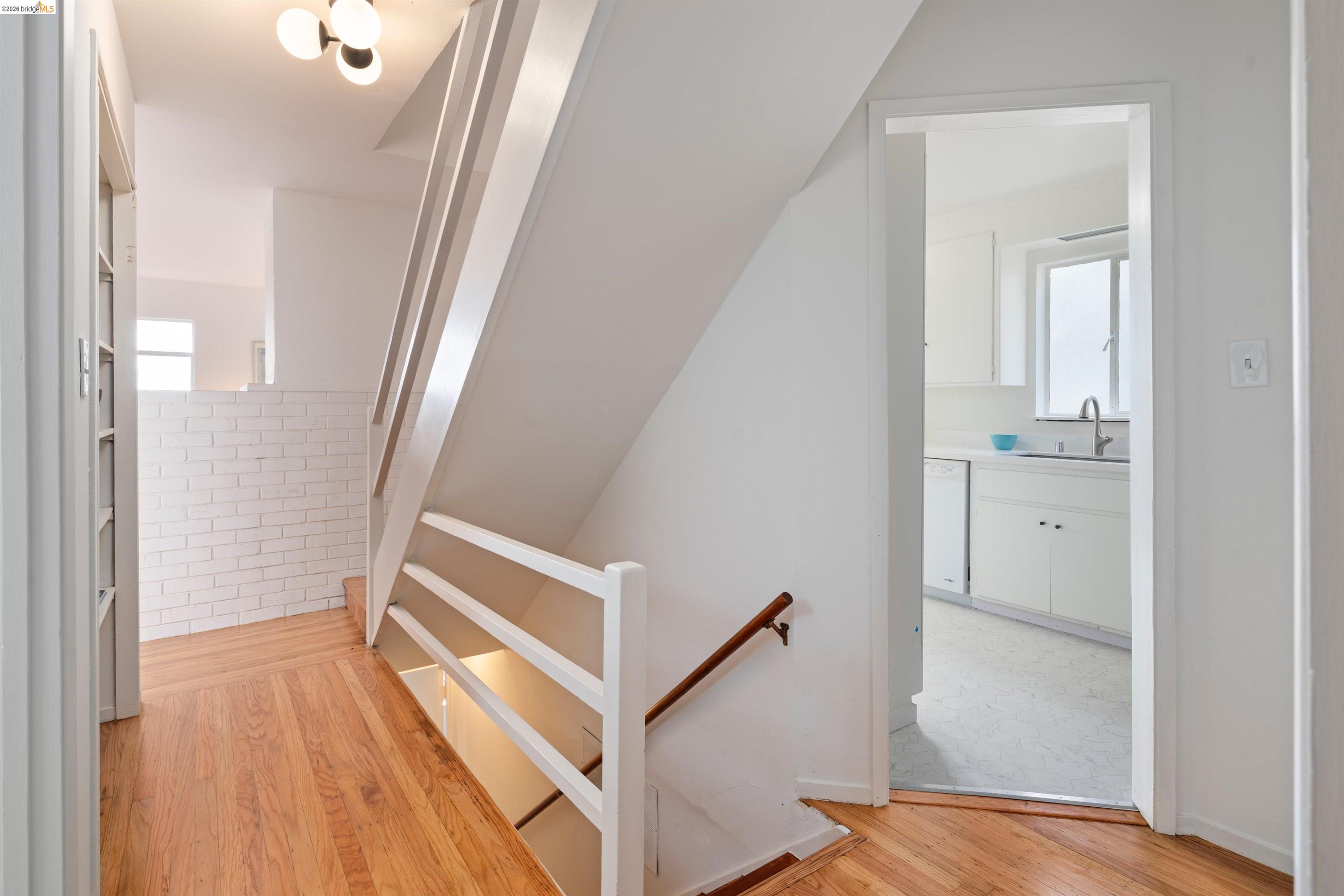 5941 Harbor View Ave