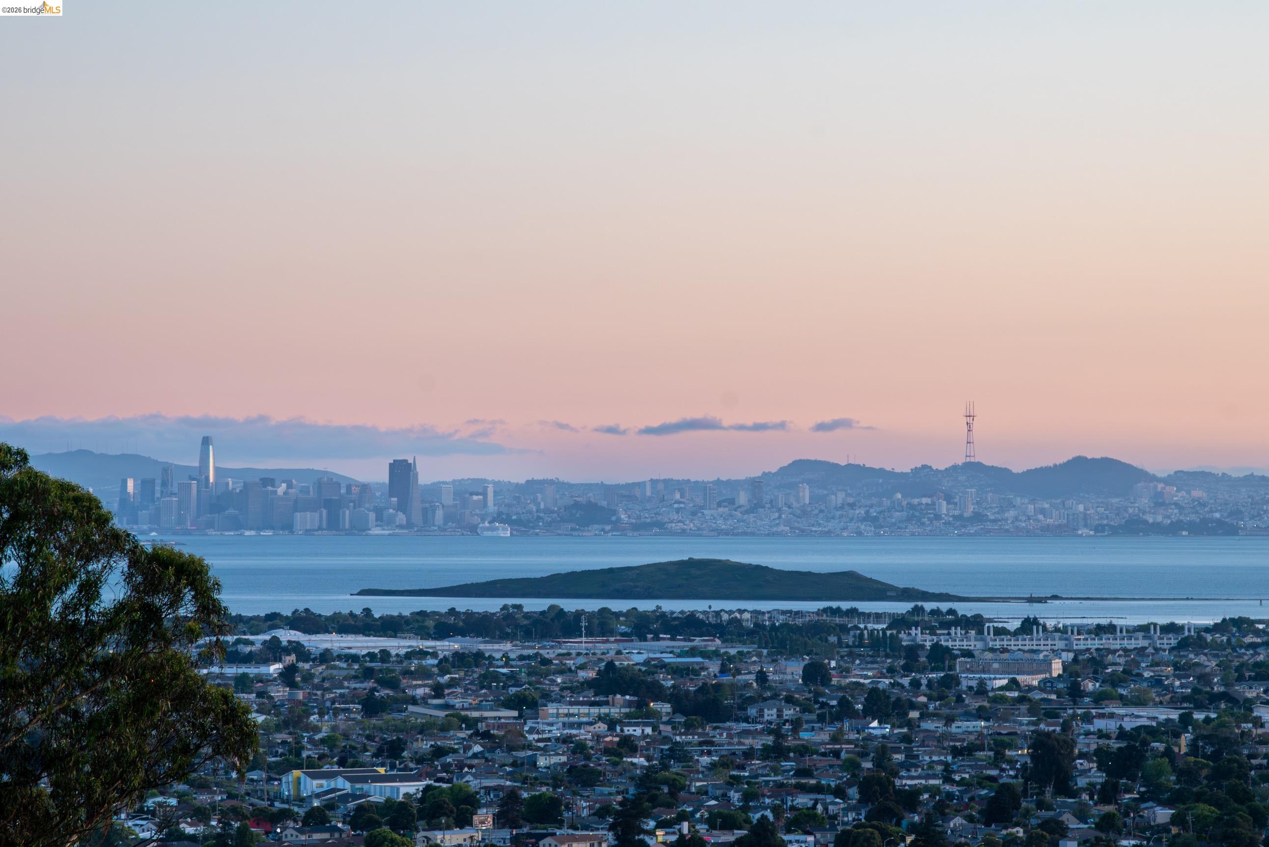 5941 Harbor View Ave