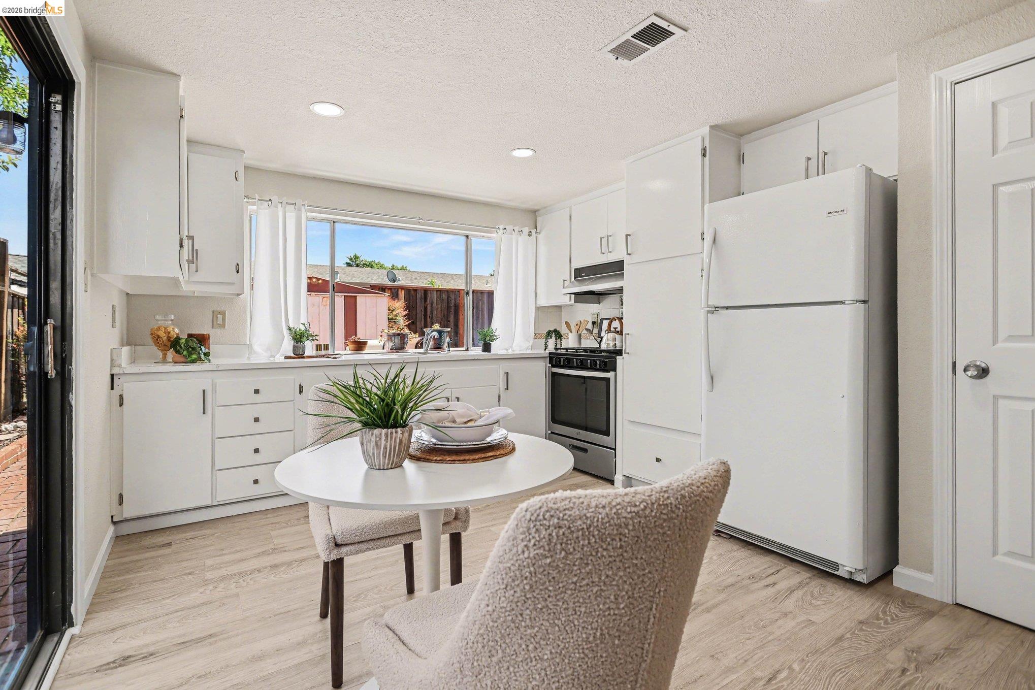 2713 Del Oro Cir