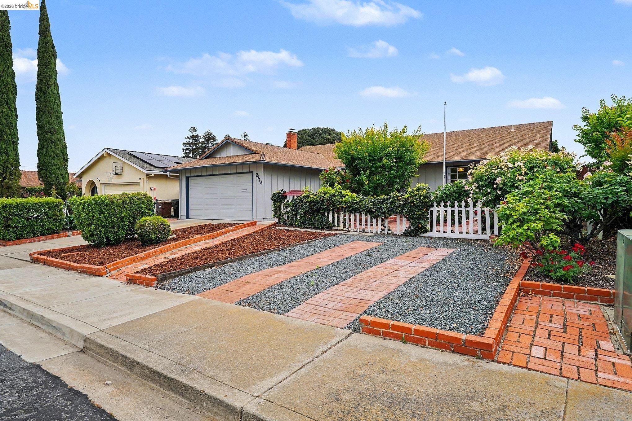 2713 Del Oro Cir
