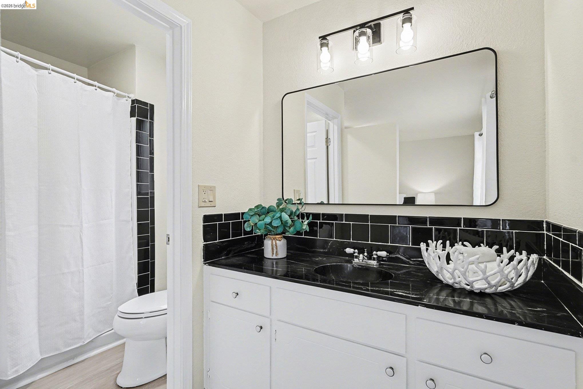 2713 Del Oro Cir