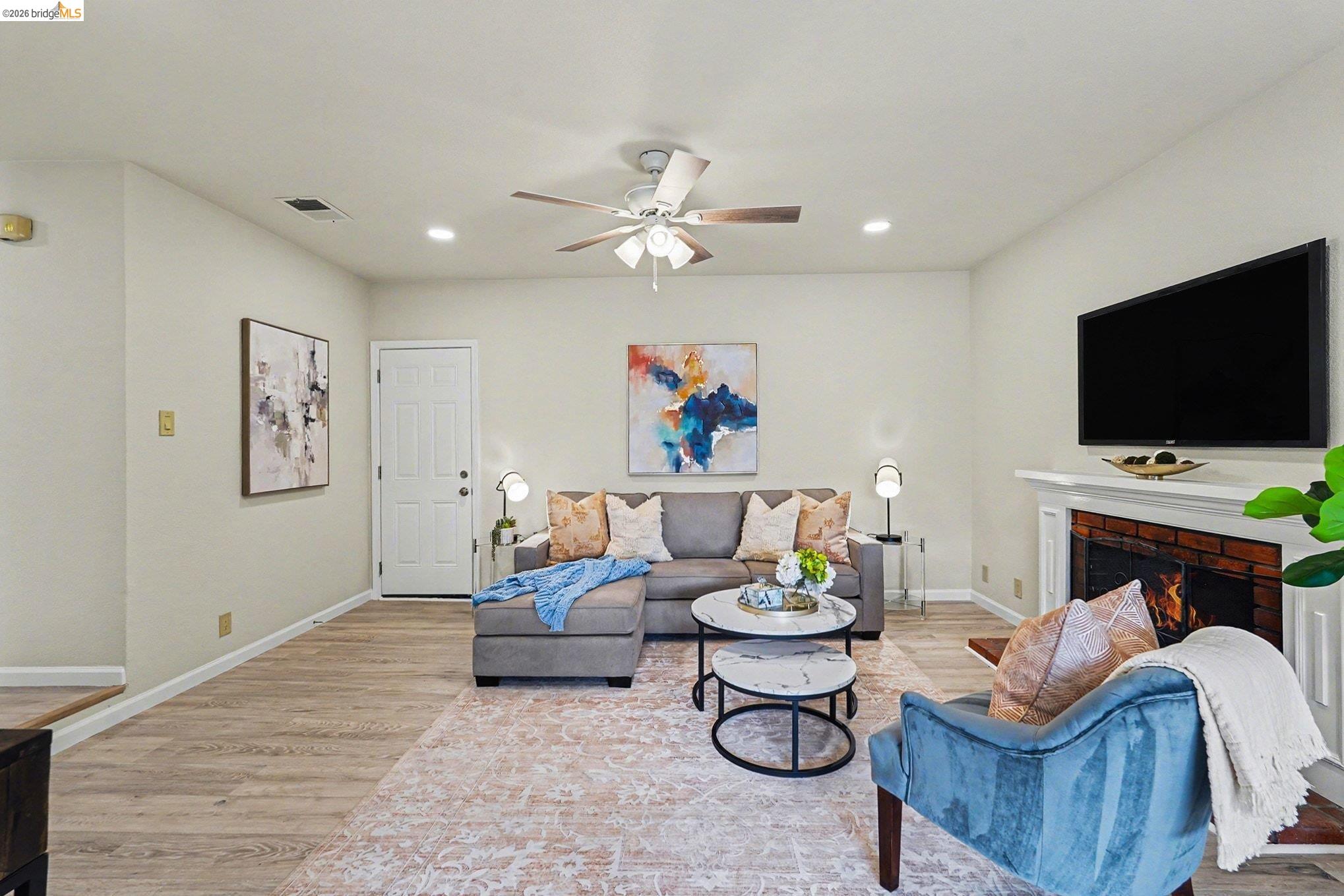 2713 Del Oro Cir