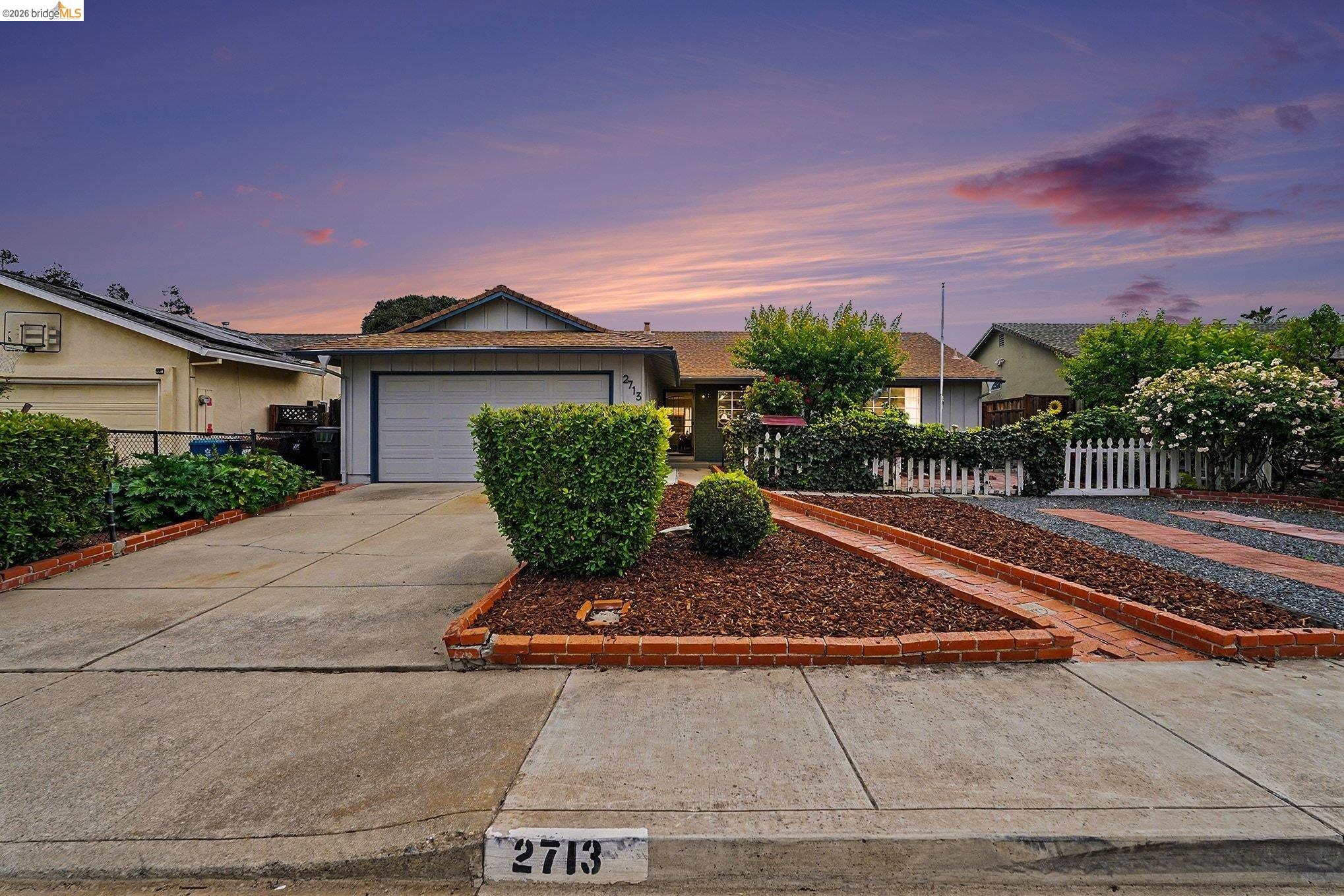 2713 Del Oro Cir
