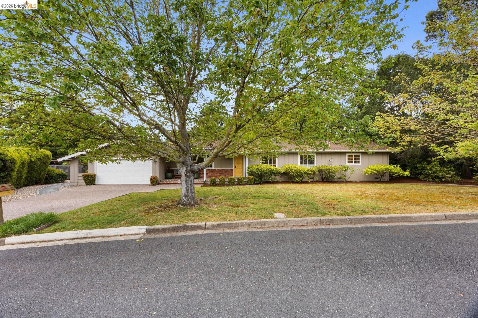 105 Linda LN