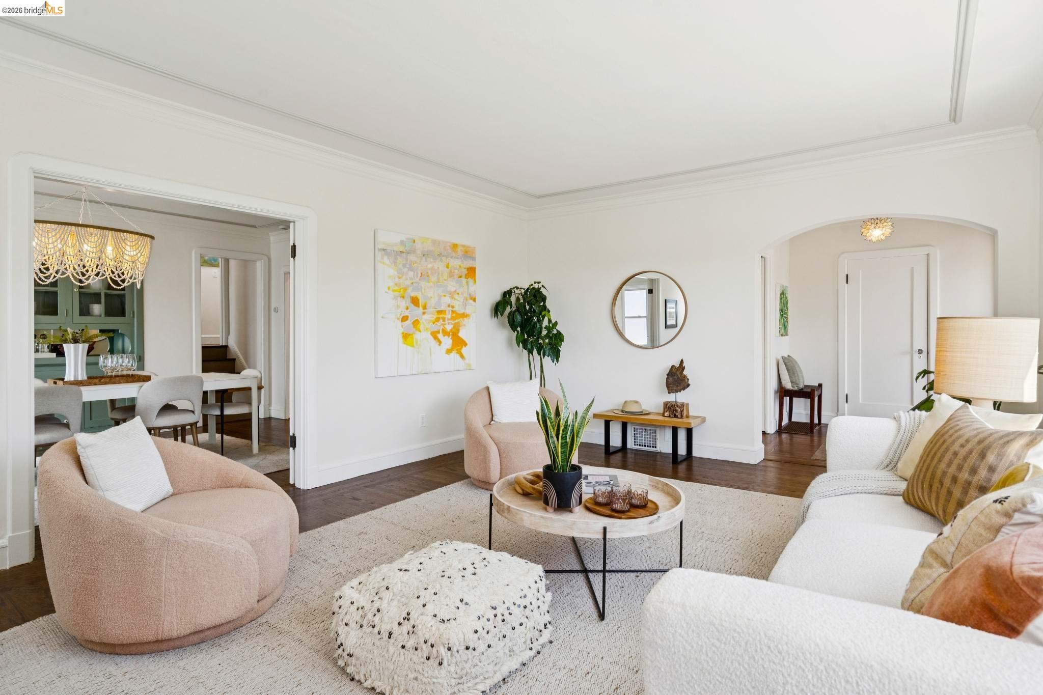 6720 MANOR CREST