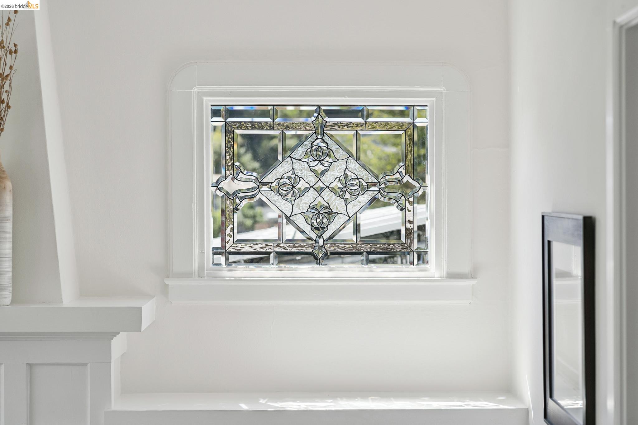 6720 MANOR CREST