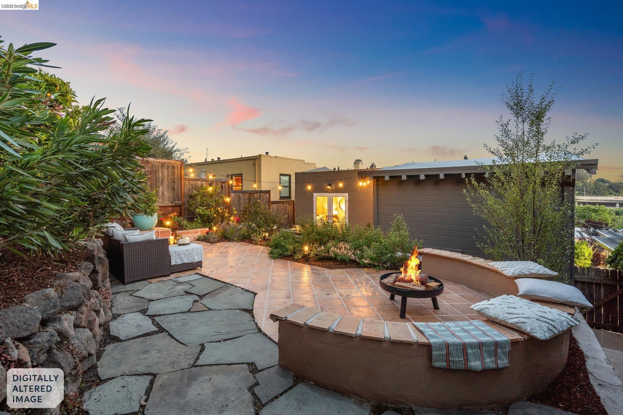 6720 MANOR CREST