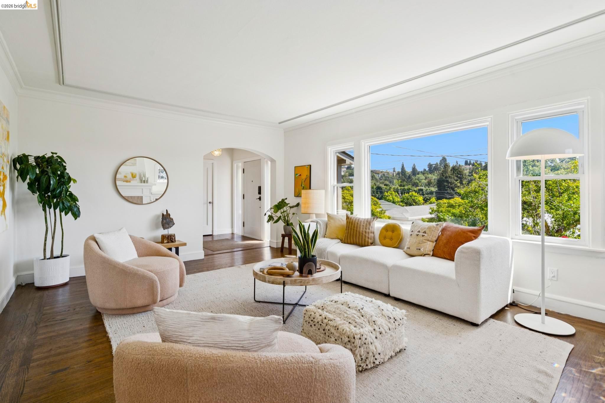 6720 MANOR CREST