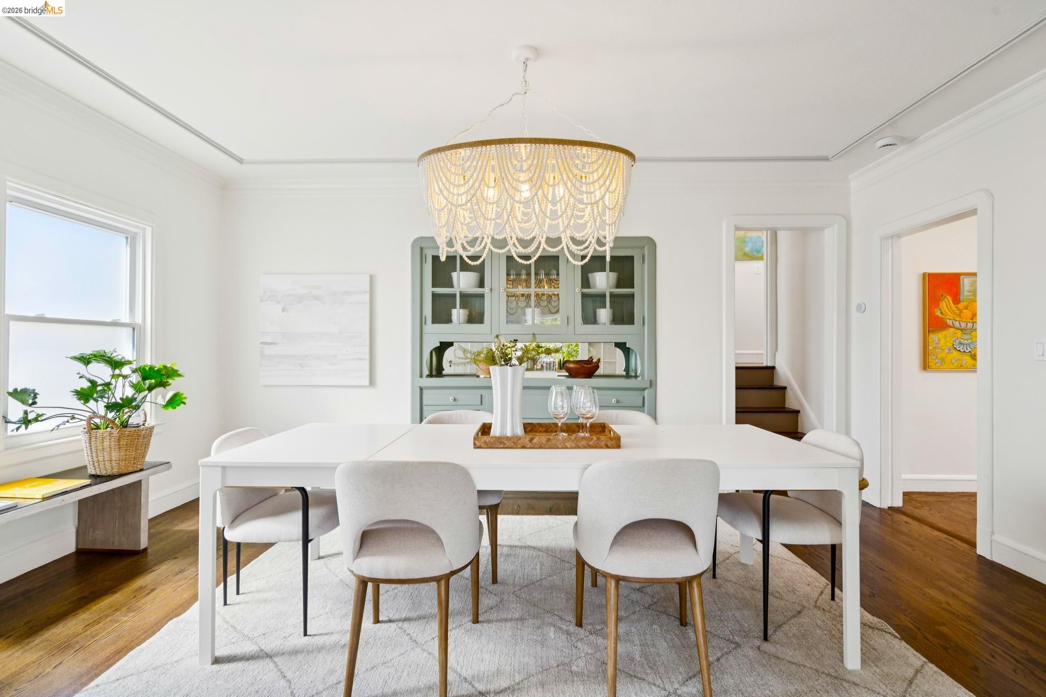 6720 MANOR CREST