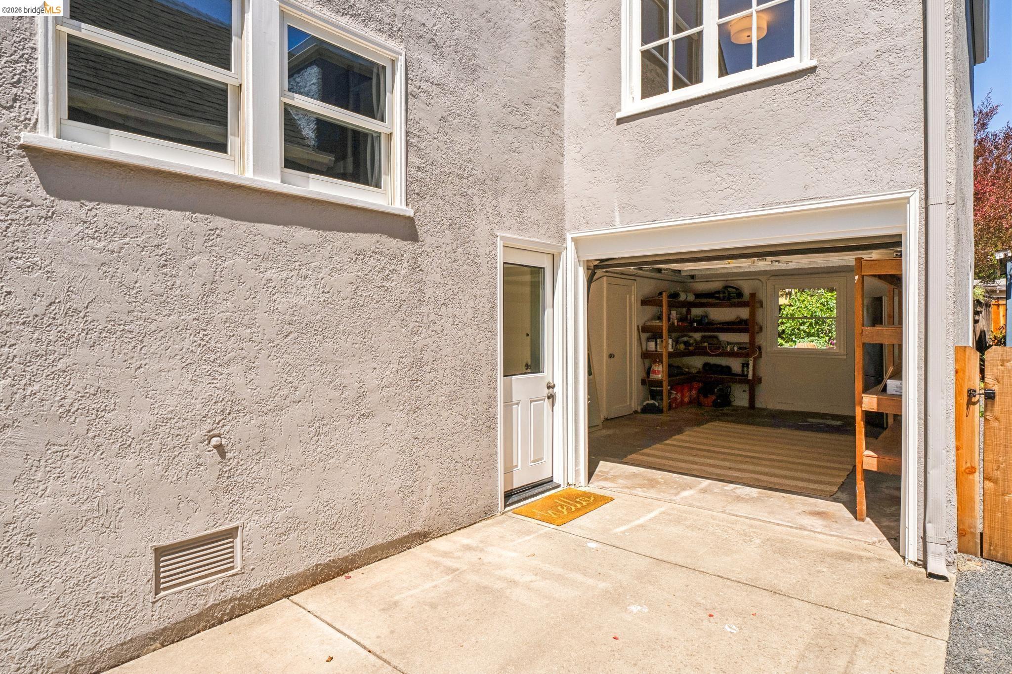 1339 Thousand Oaks Blvd.