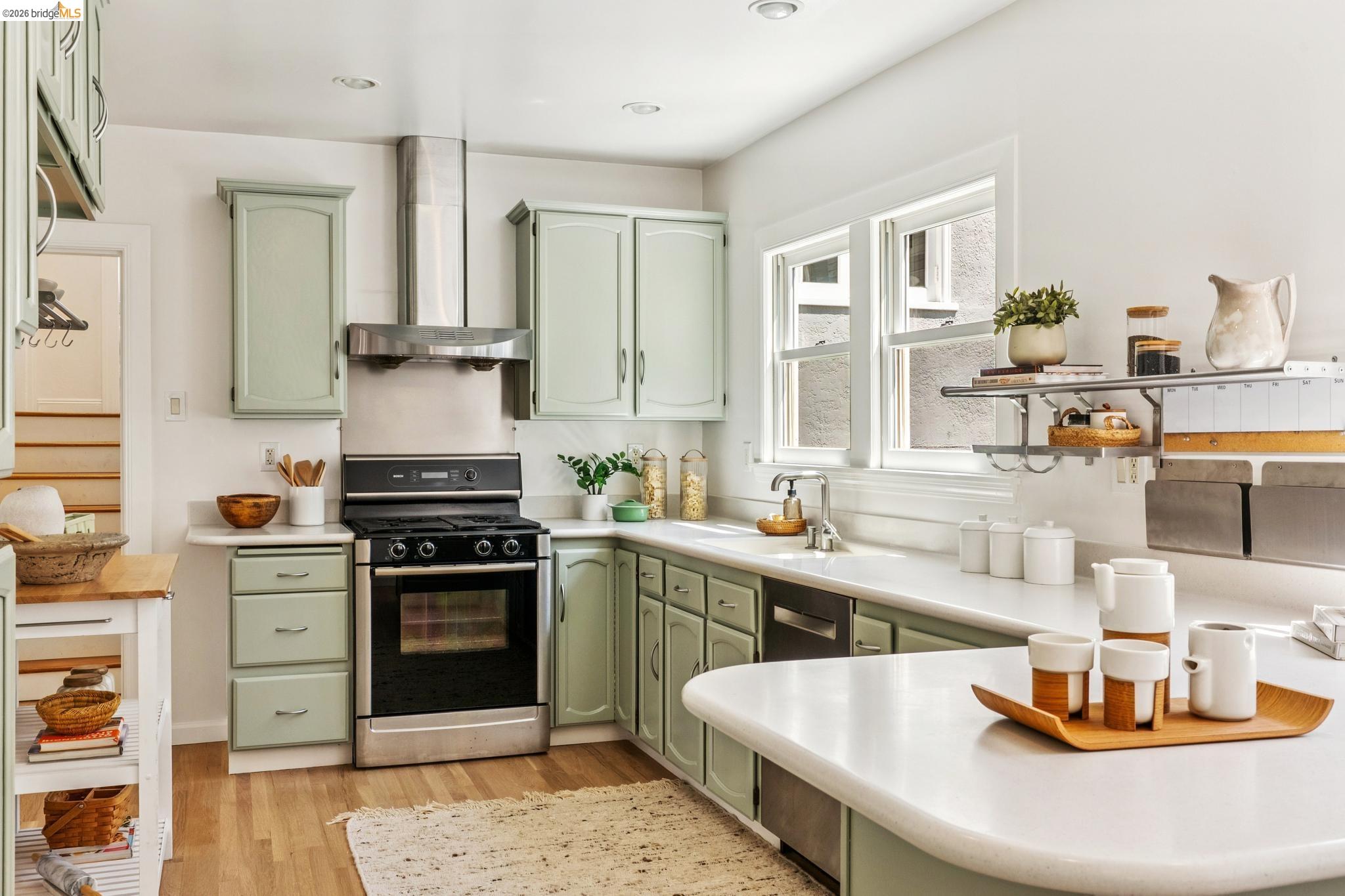1339 Thousand Oaks Blvd.