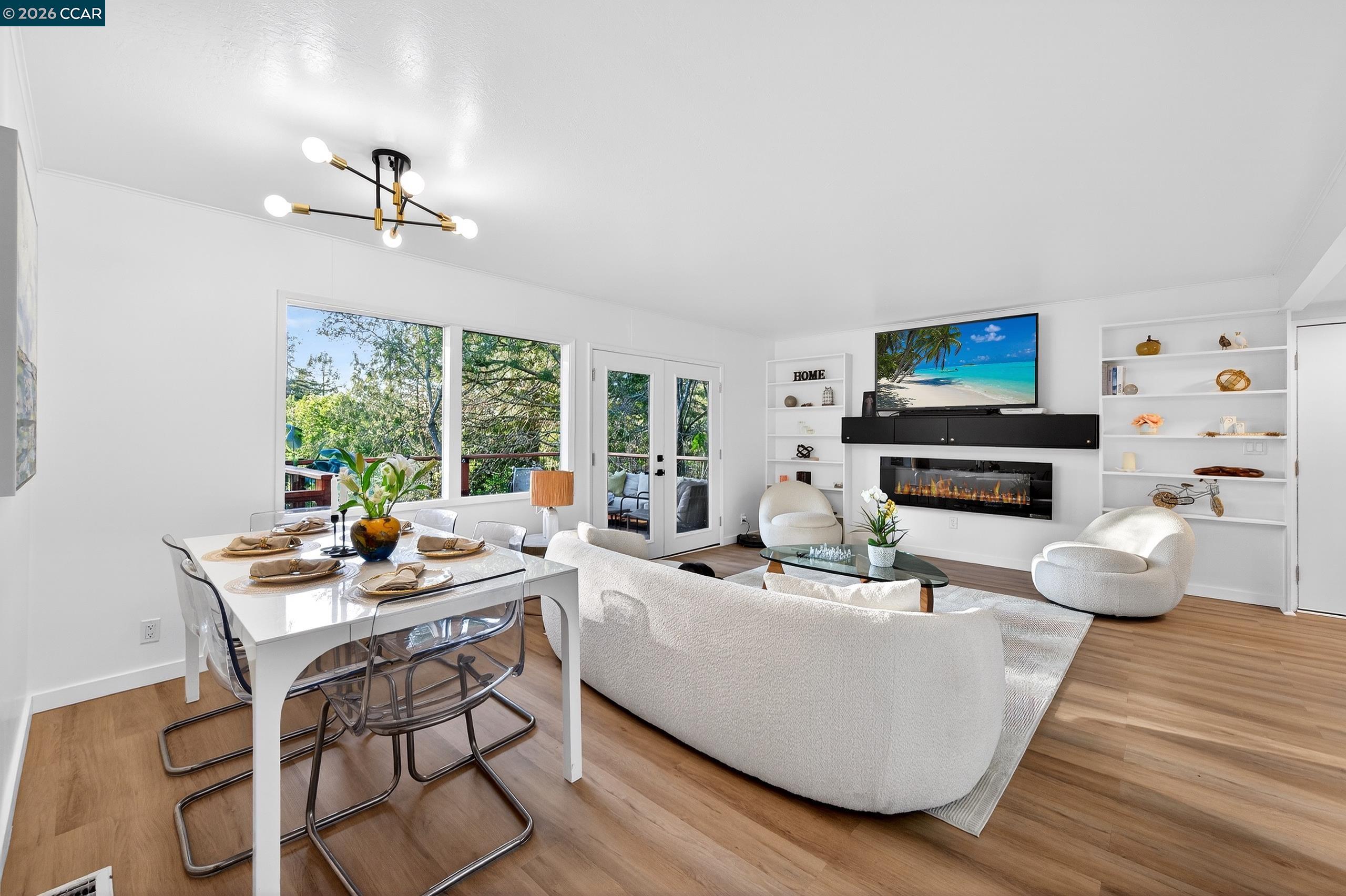 230 Fairlawn Dr