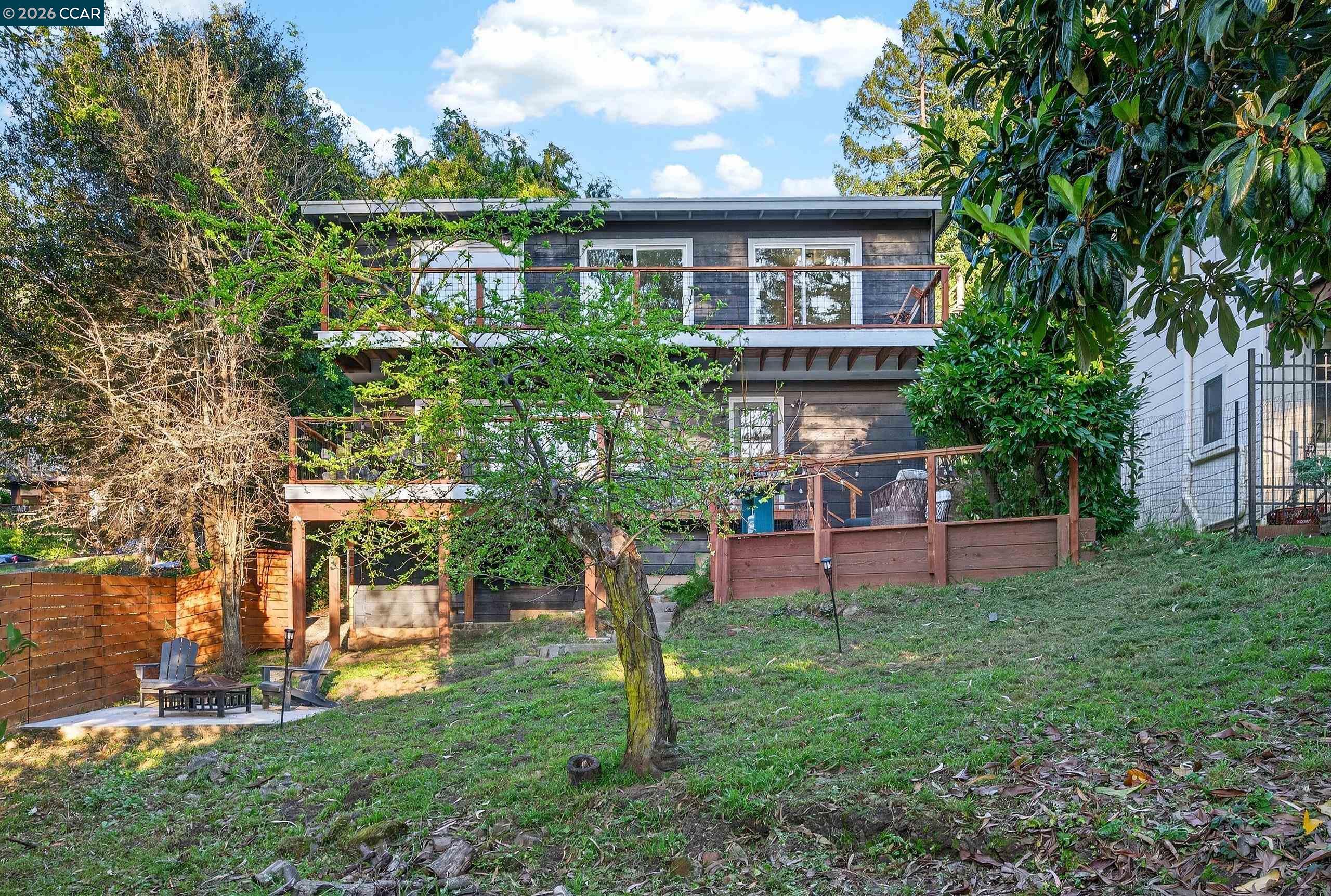230 Fairlawn Dr