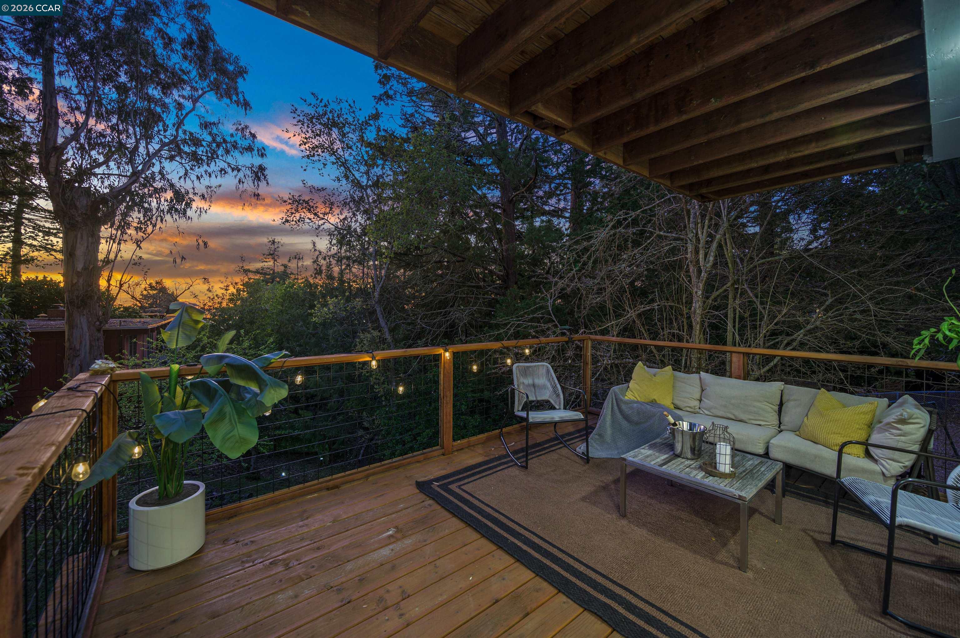 230 Fairlawn Dr