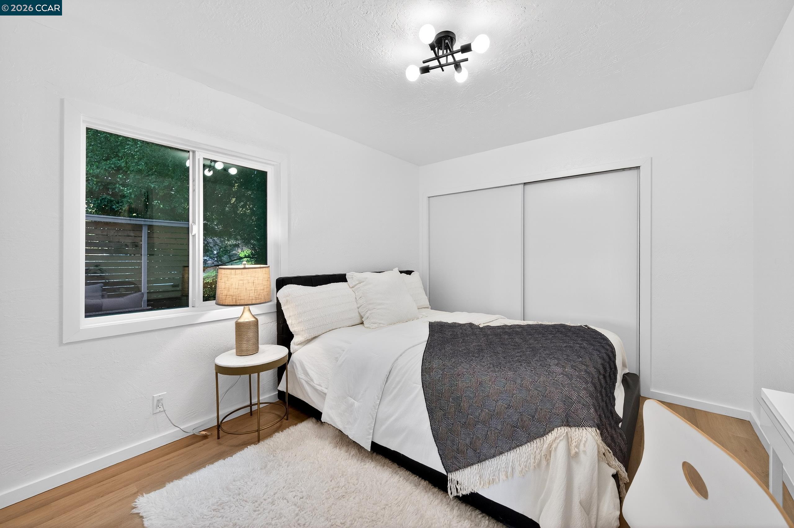 230 Fairlawn Dr
