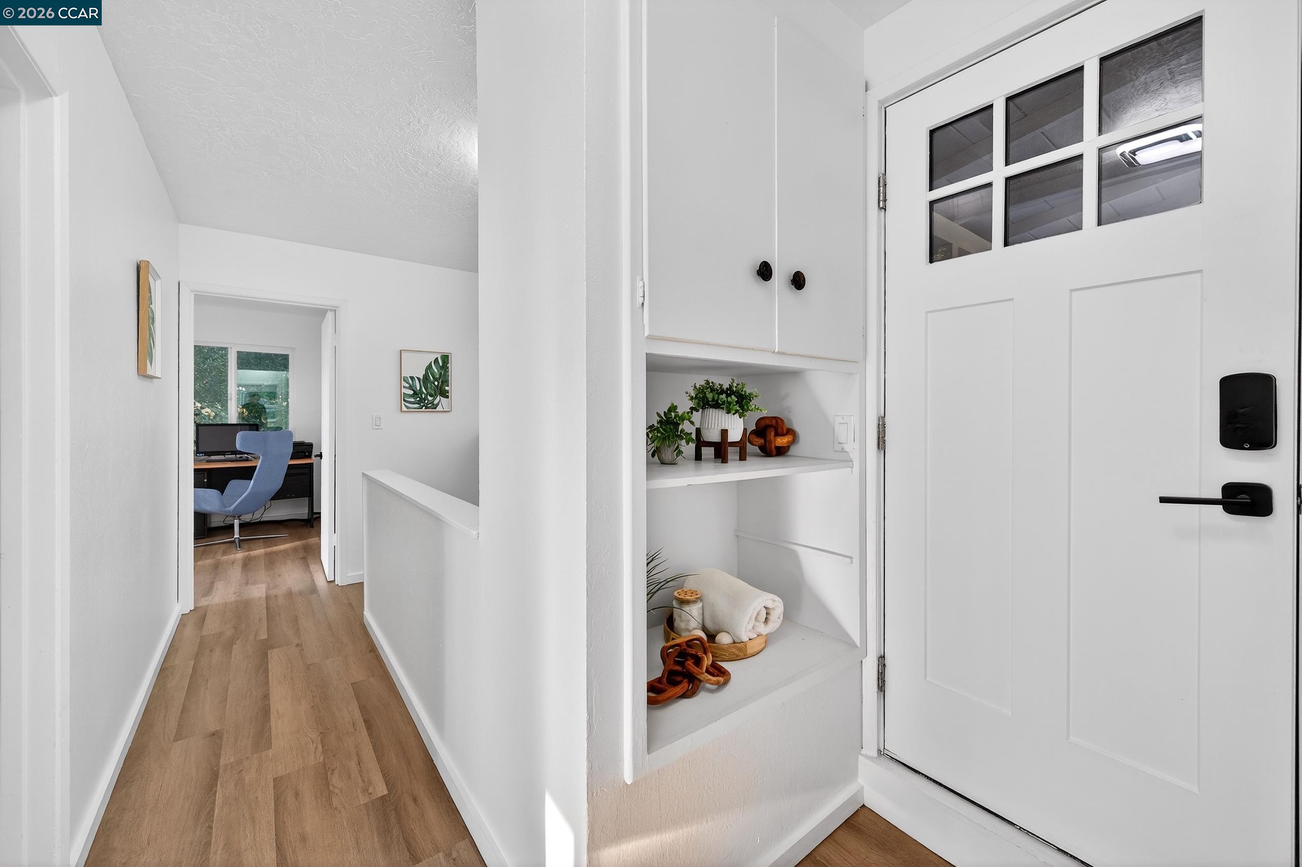 230 Fairlawn Dr