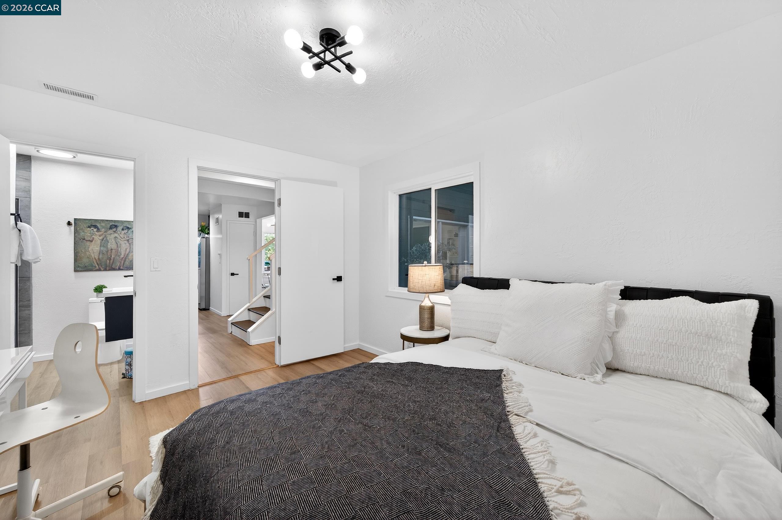 230 Fairlawn Dr