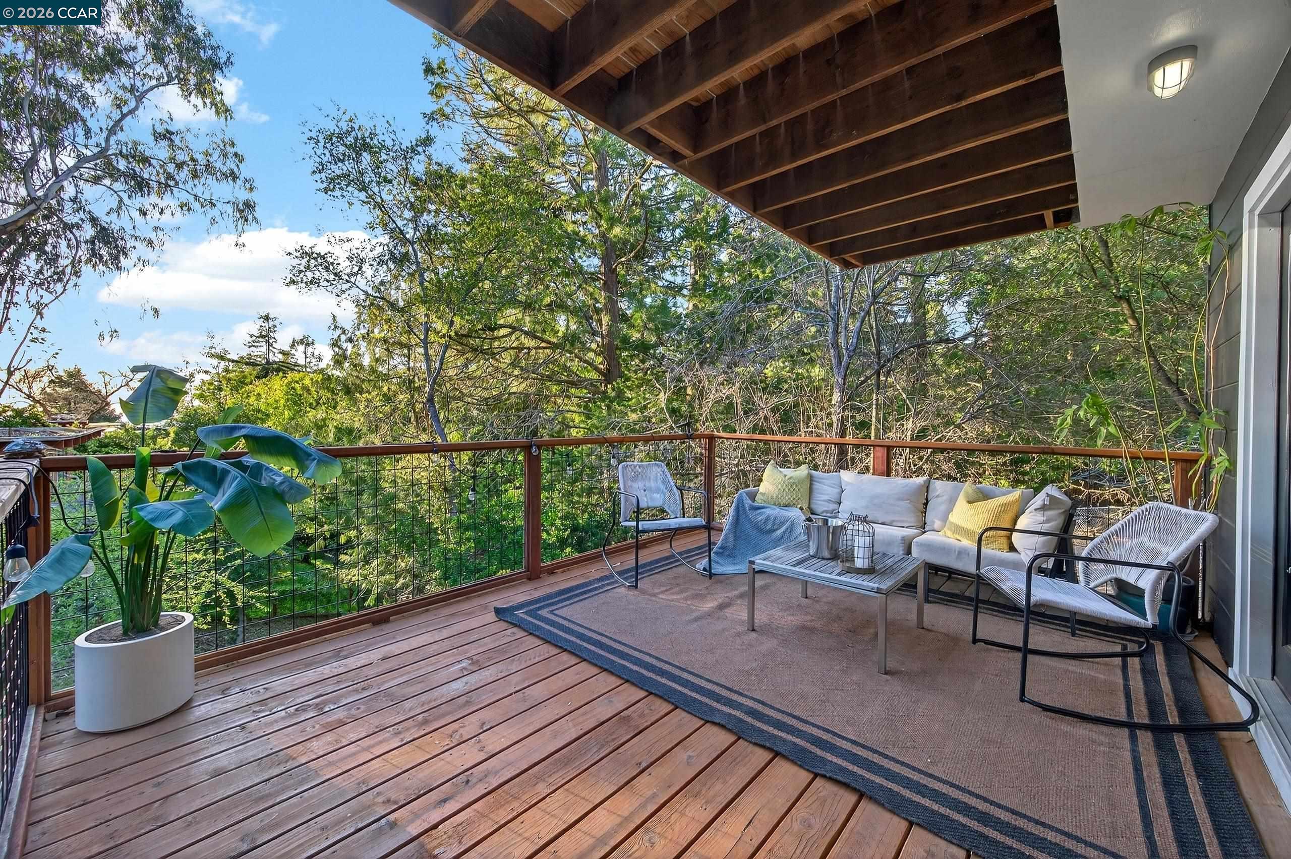 230 Fairlawn Dr