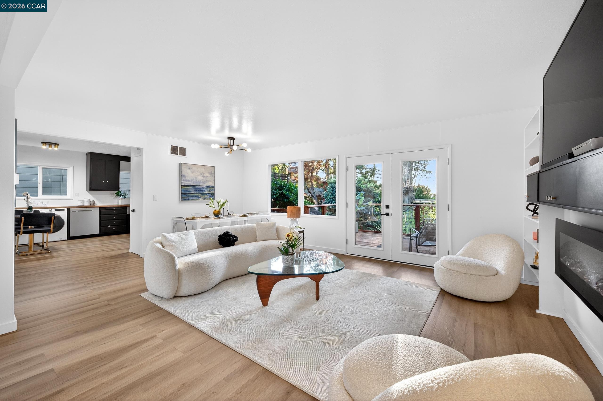 230 Fairlawn Dr