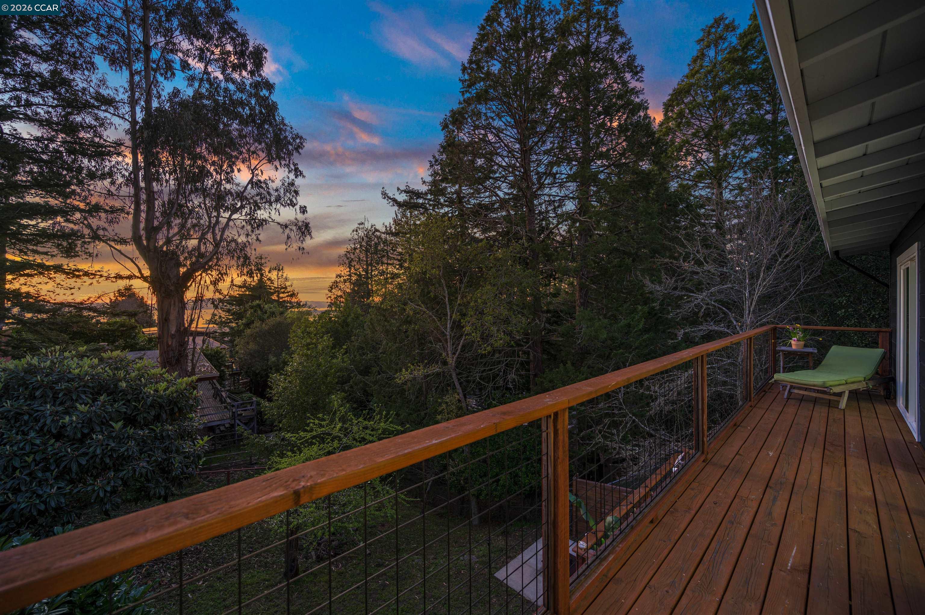 230 Fairlawn Dr