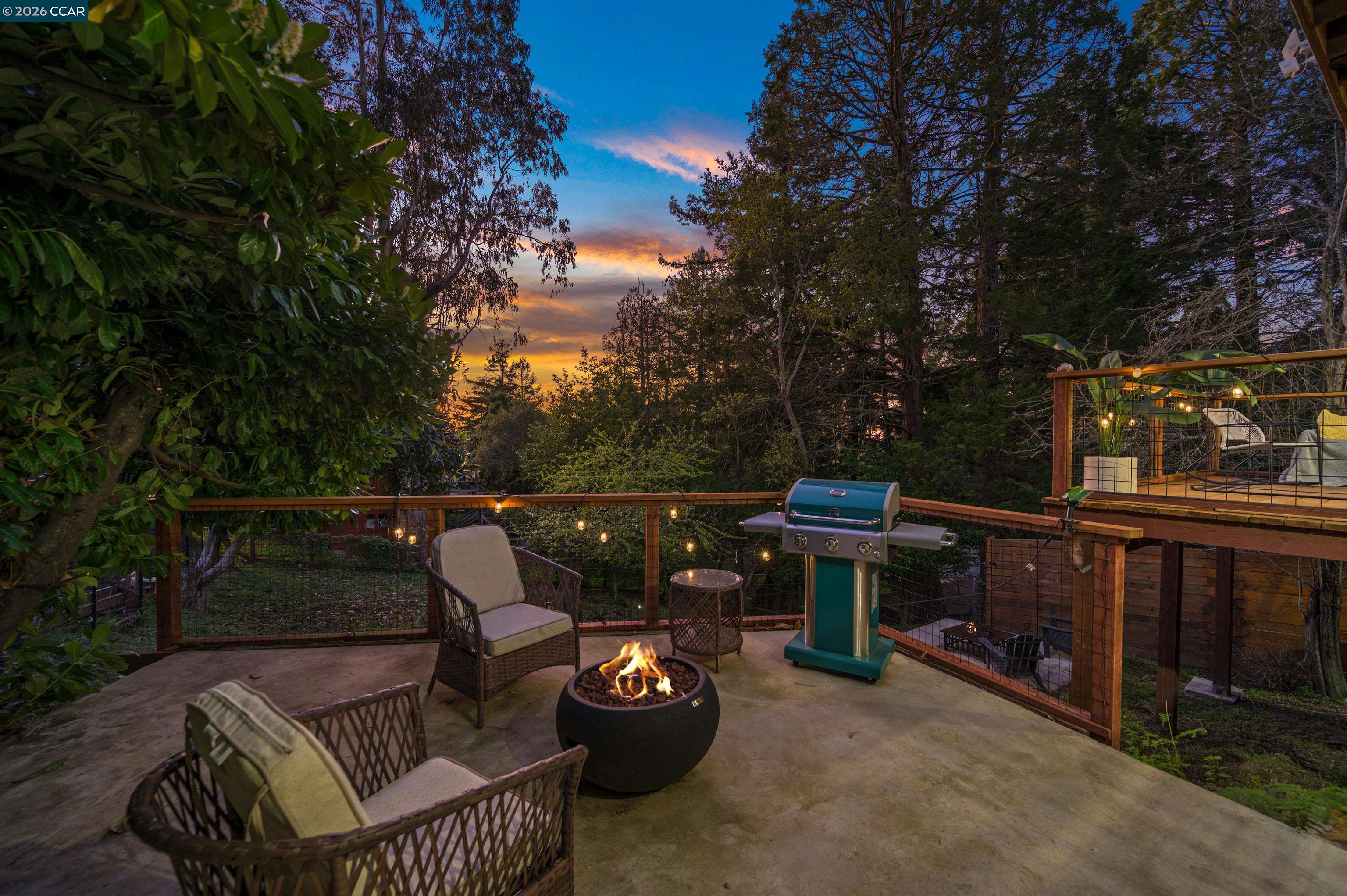 230 Fairlawn Dr