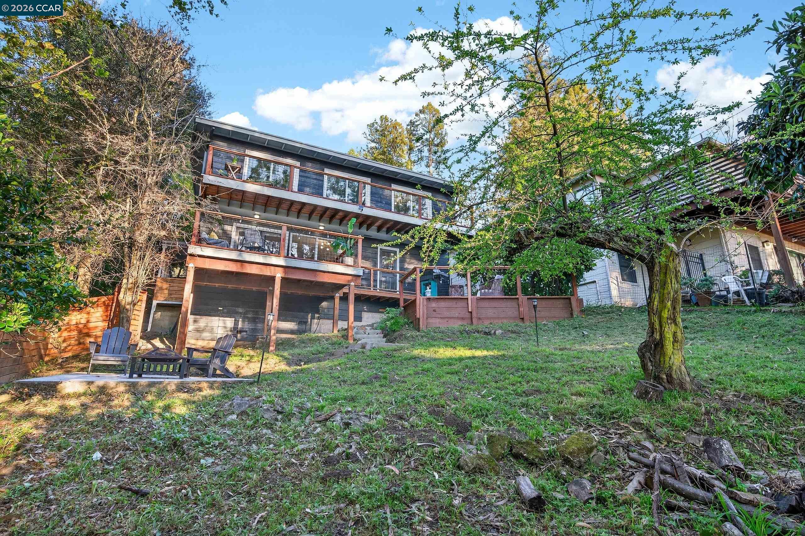 230 Fairlawn Dr